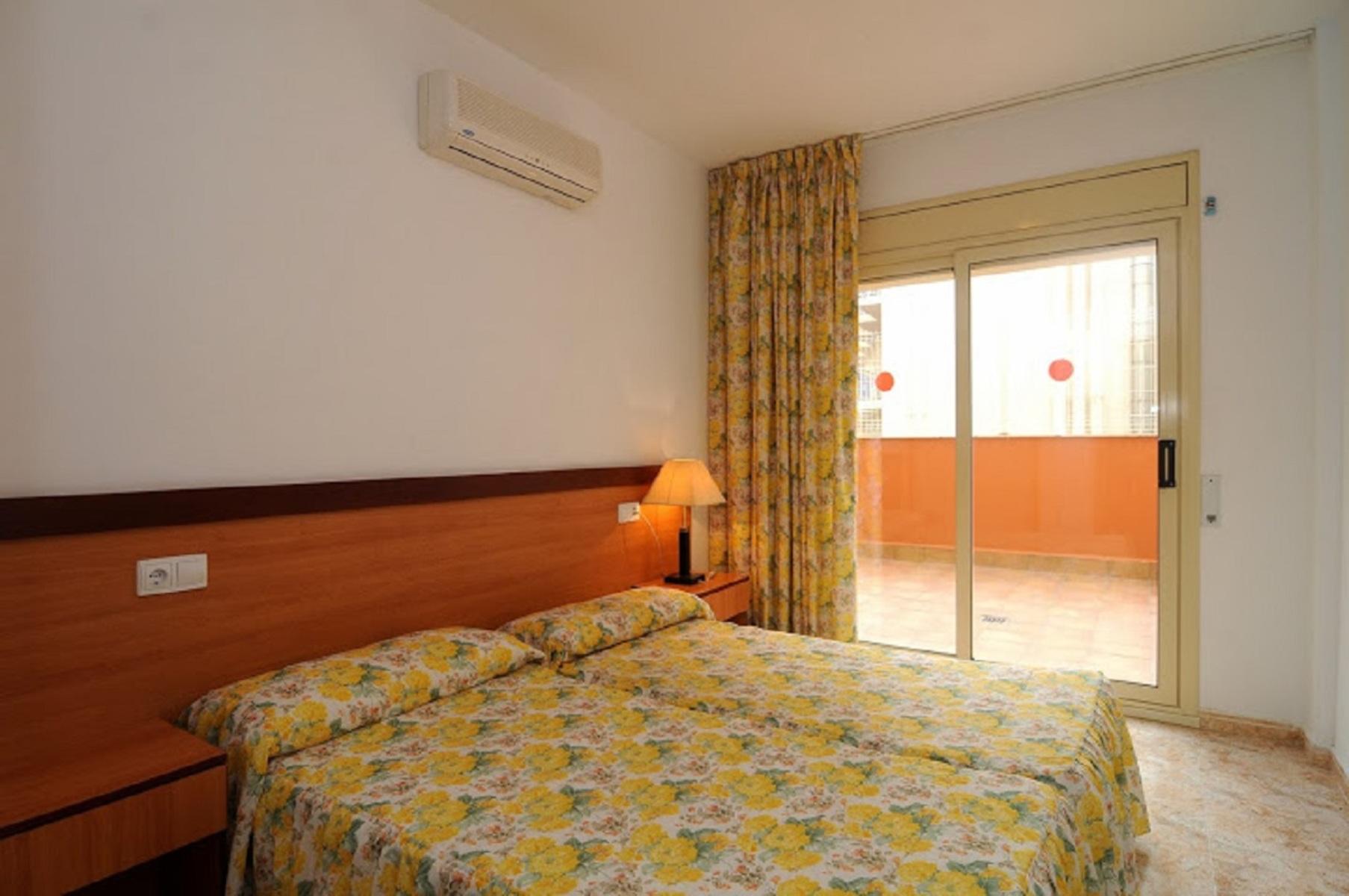 Apartamentos AR Santa Anna II — photo 5
