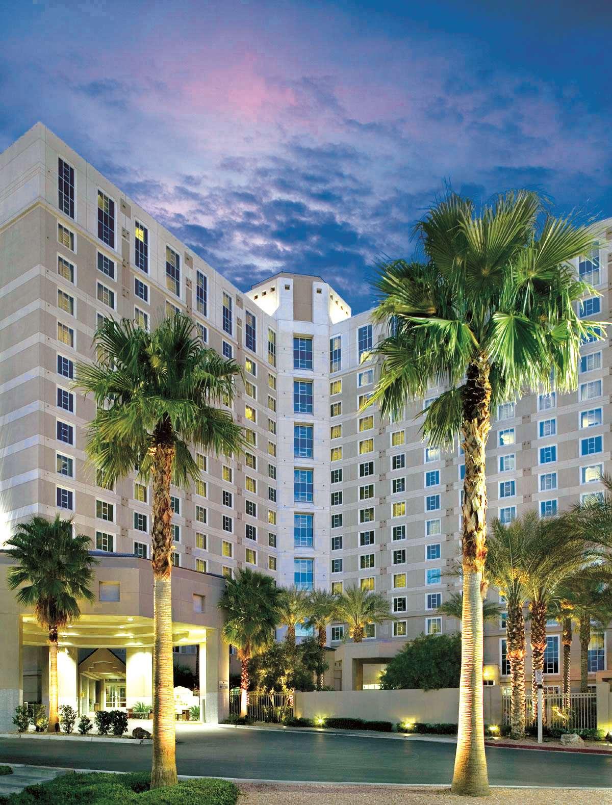 Hilton Grand Vacations On Paradise (Convention Center)