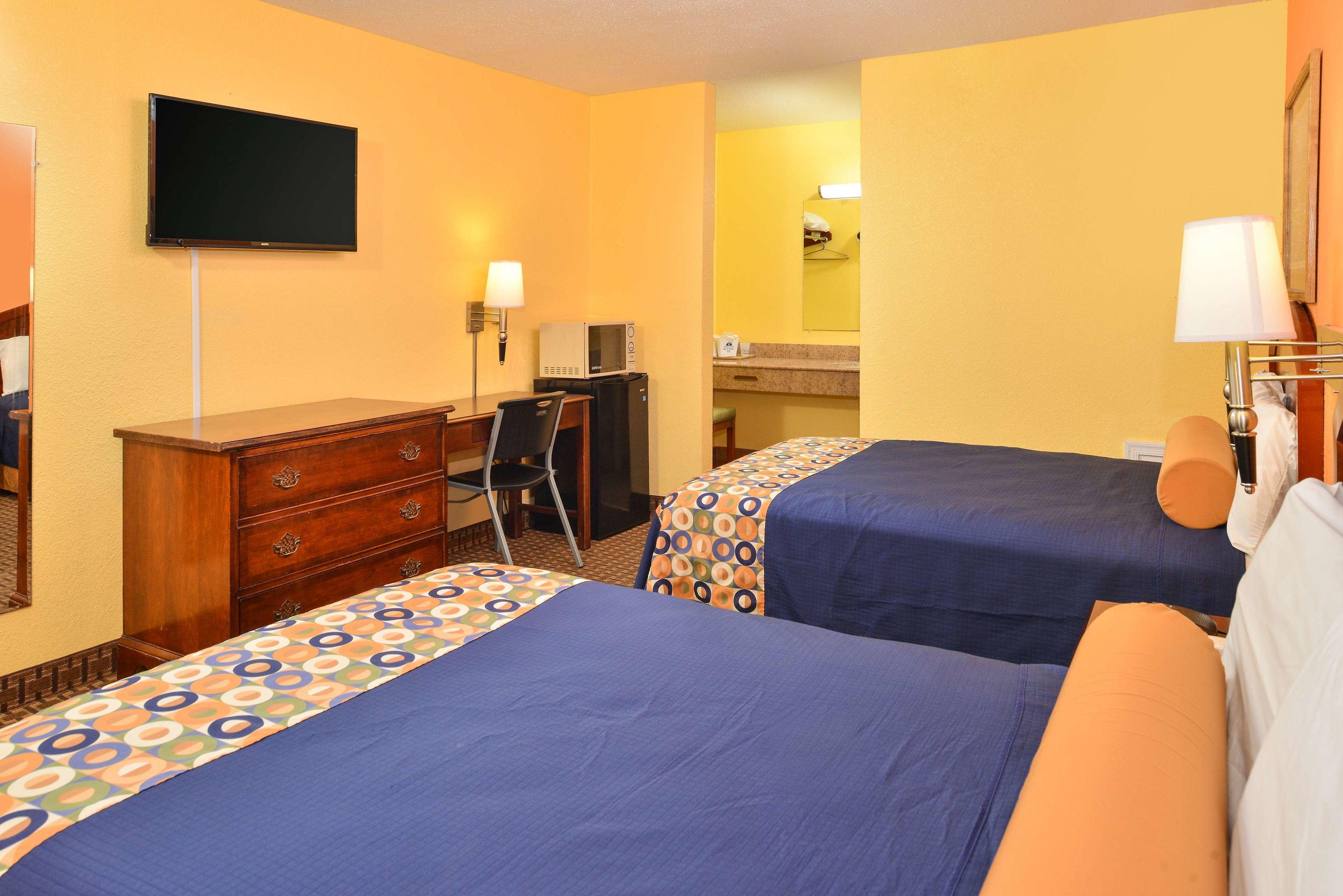 Americas Best Value Inn Princess Anne — photo 5