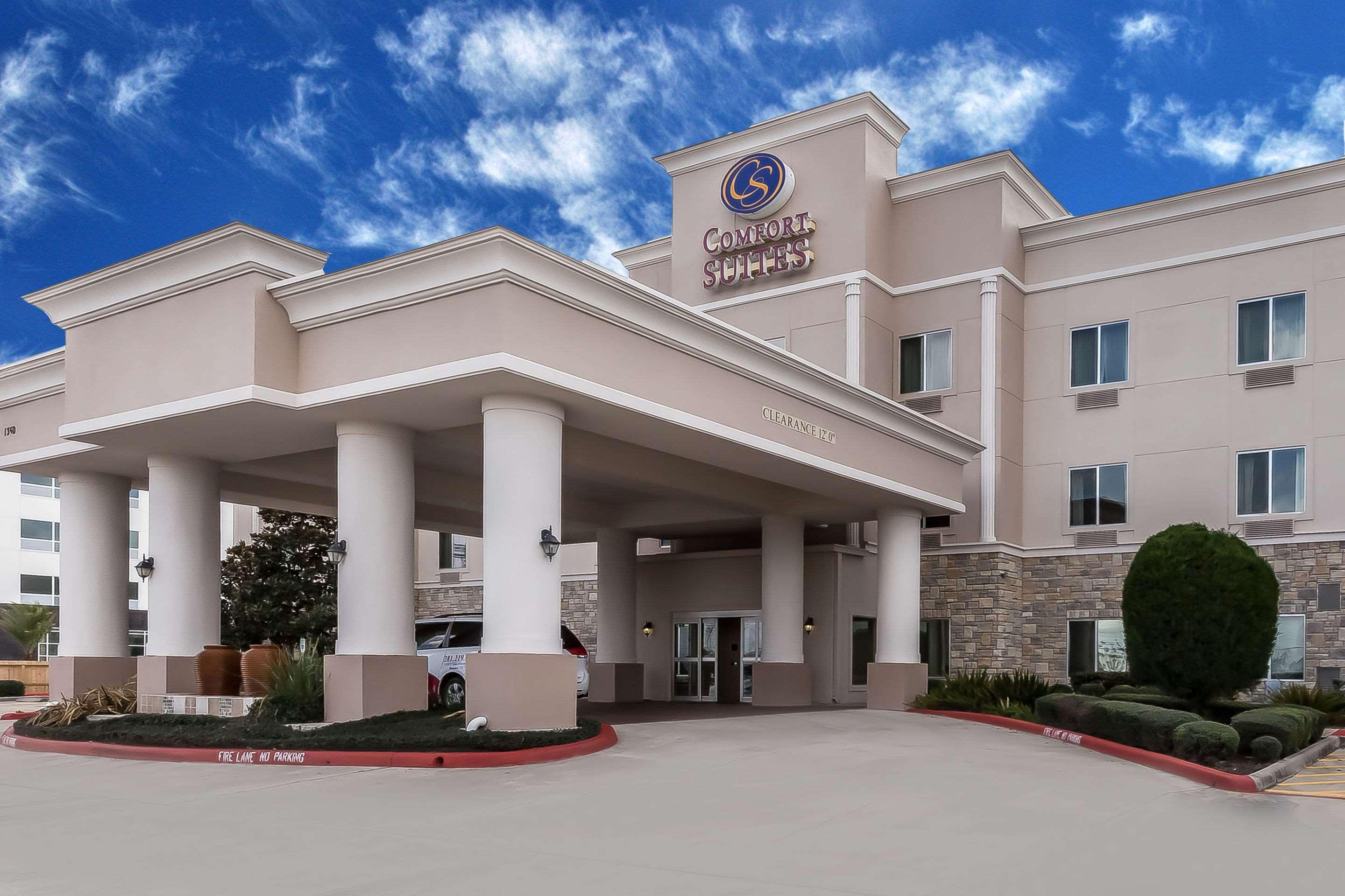 Comfort Suites Houston IAH Airport - Beltway 8 — photo 4