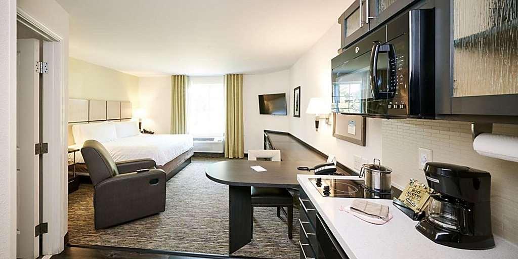Sonesta Simply Suites Philadelphia Mount Laurel — photo 4