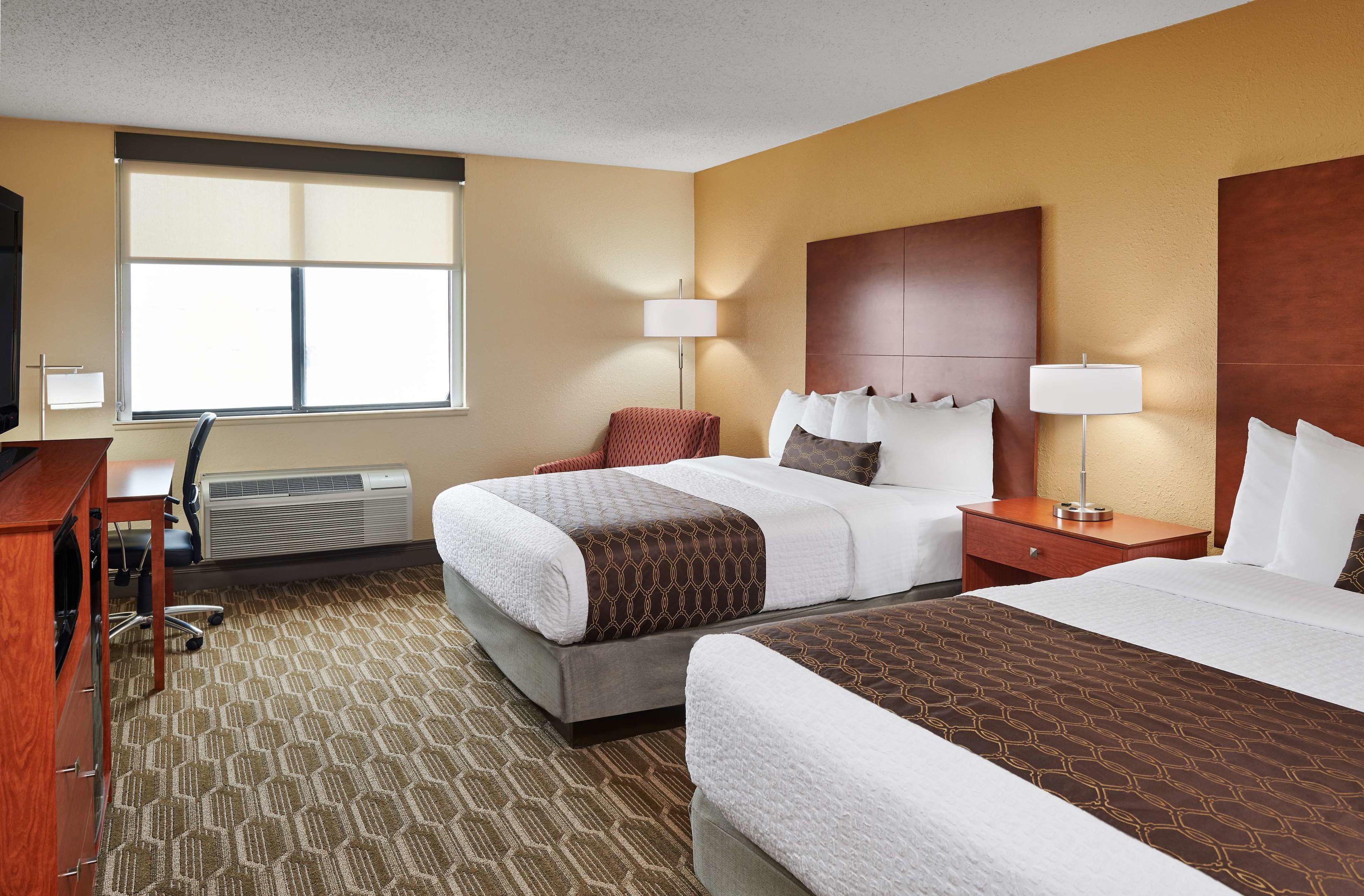 Best Western Plus Milwaukee Airport Hotel & Conference Center — photo 4