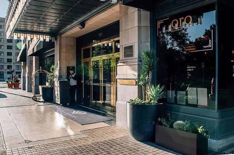 The Emily Morgan - a DoubleTree by Hilton Hotel — photo 5