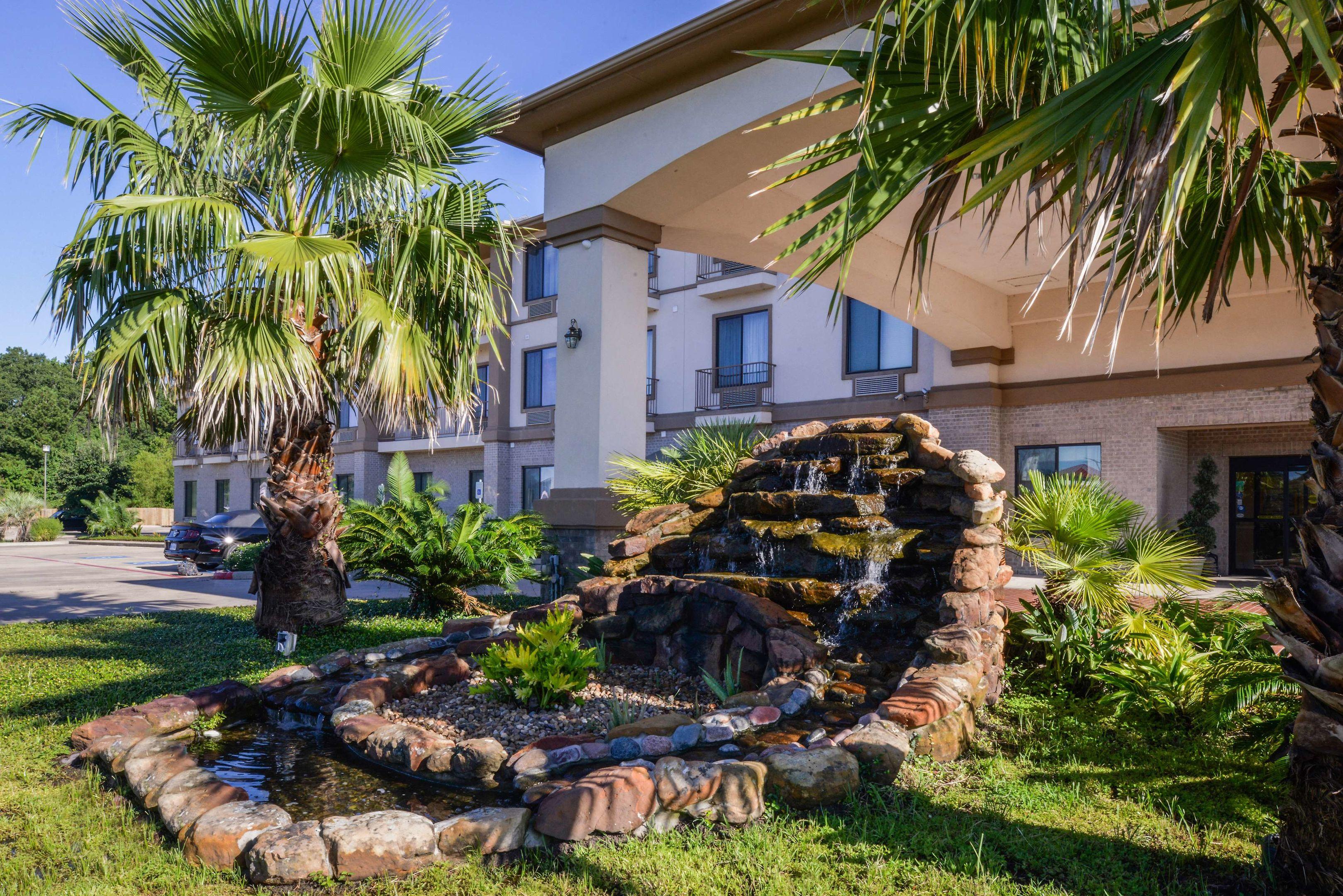 Americas Best Value Inn & Suites Livingston — photo 4