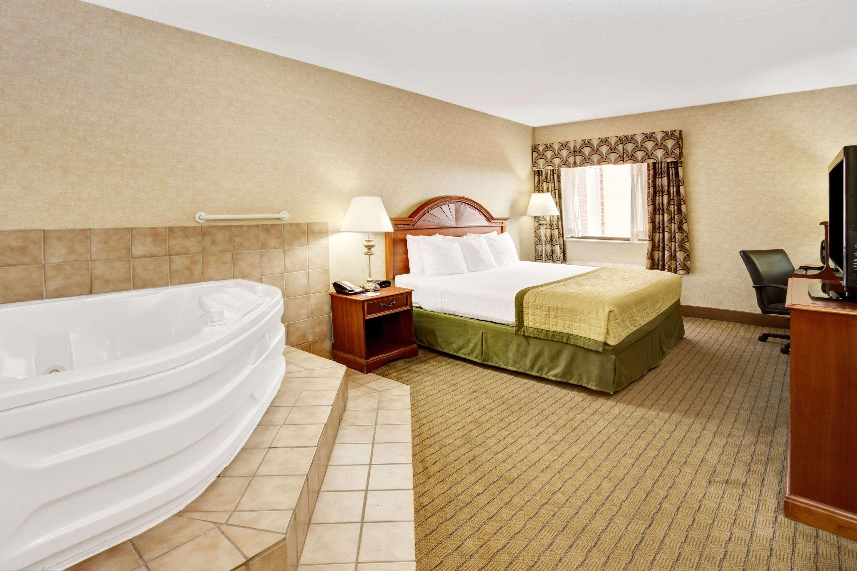 Baymont Inn & Suites Indianapolis West — photo 4