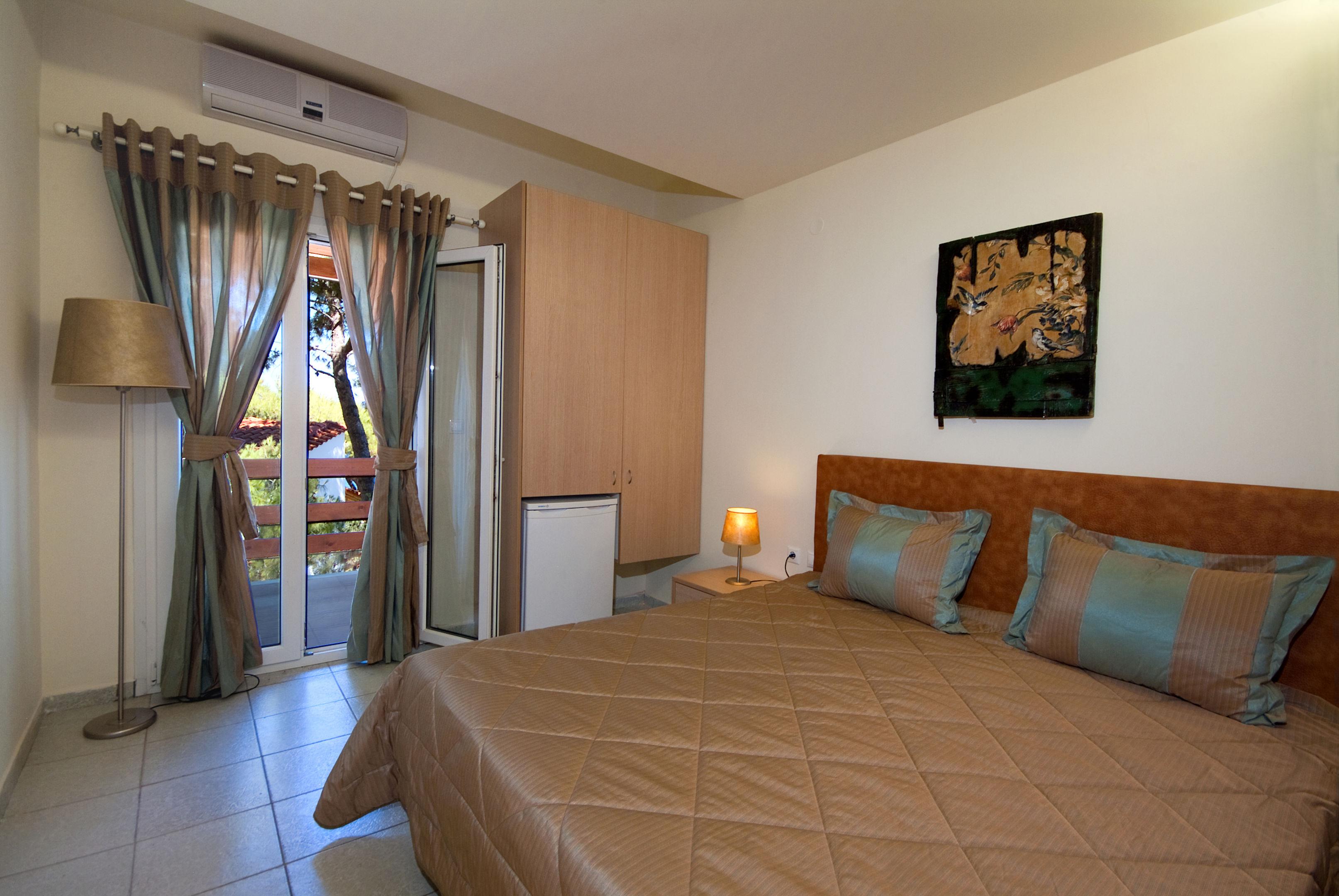 Venus Beach Bungalows Hotel — photo 5