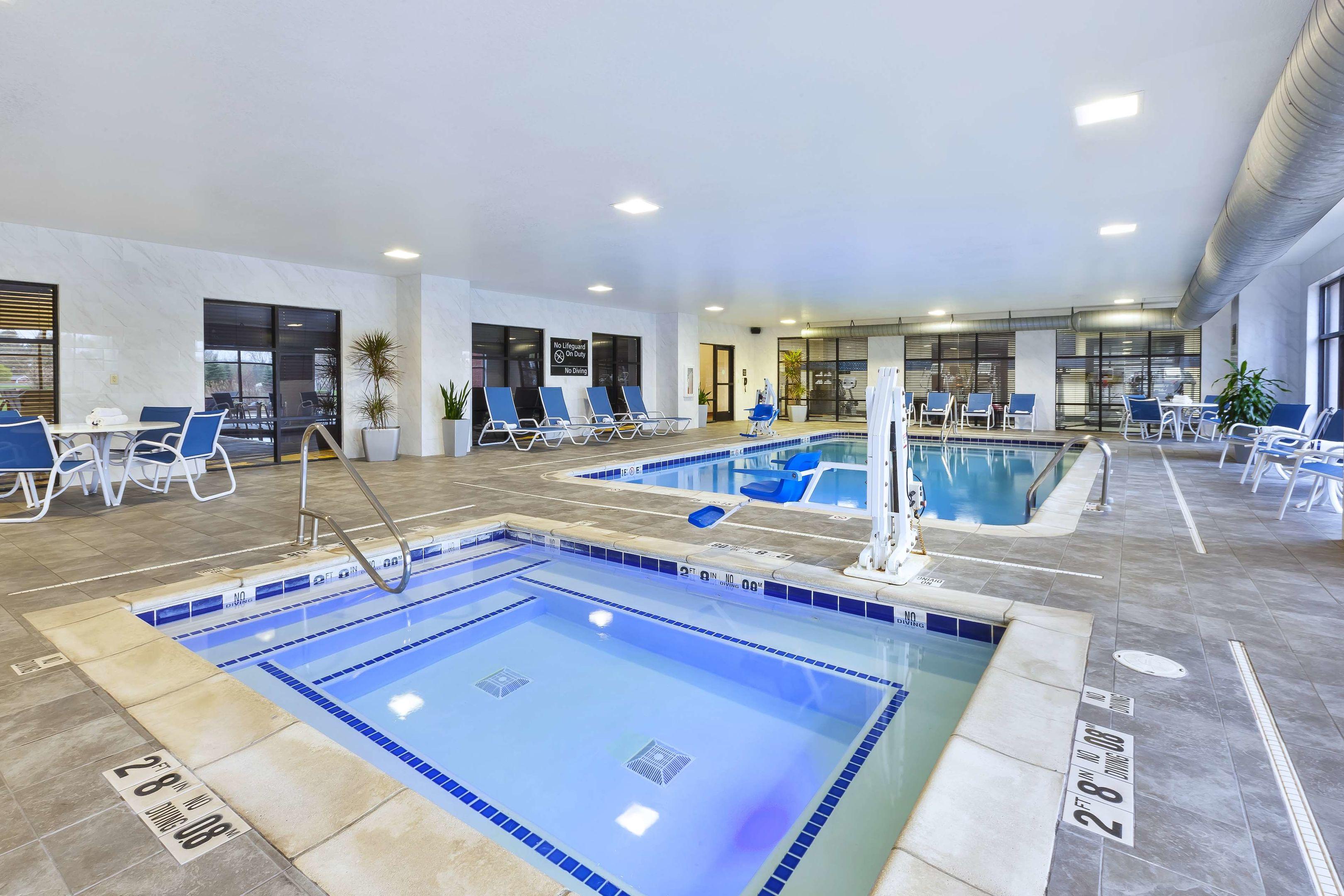 Hampton Inn Detroit/Southgate — photo 4