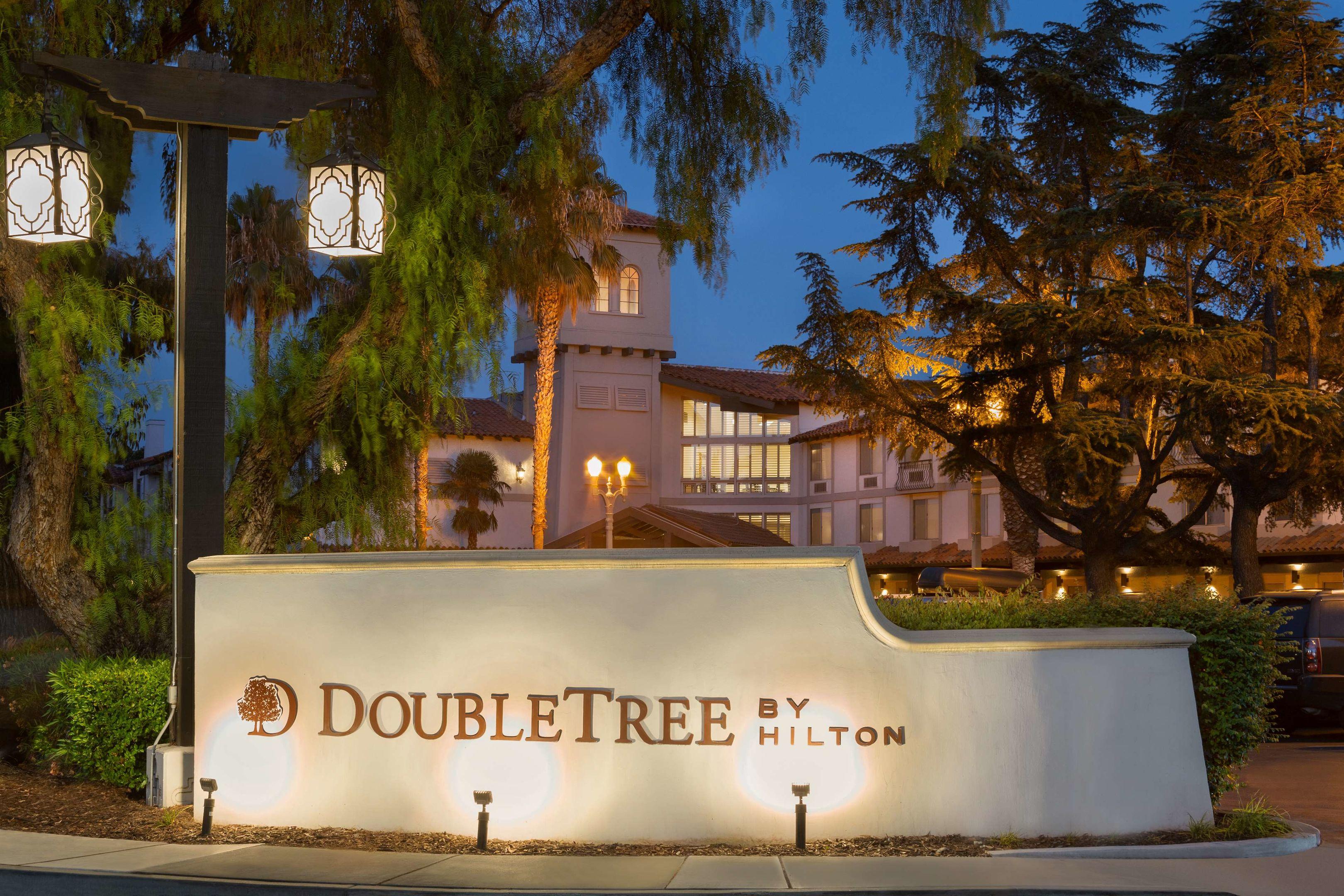 DoubleTree by Hilton Hotel Campbell - Pruneyard Plaza
