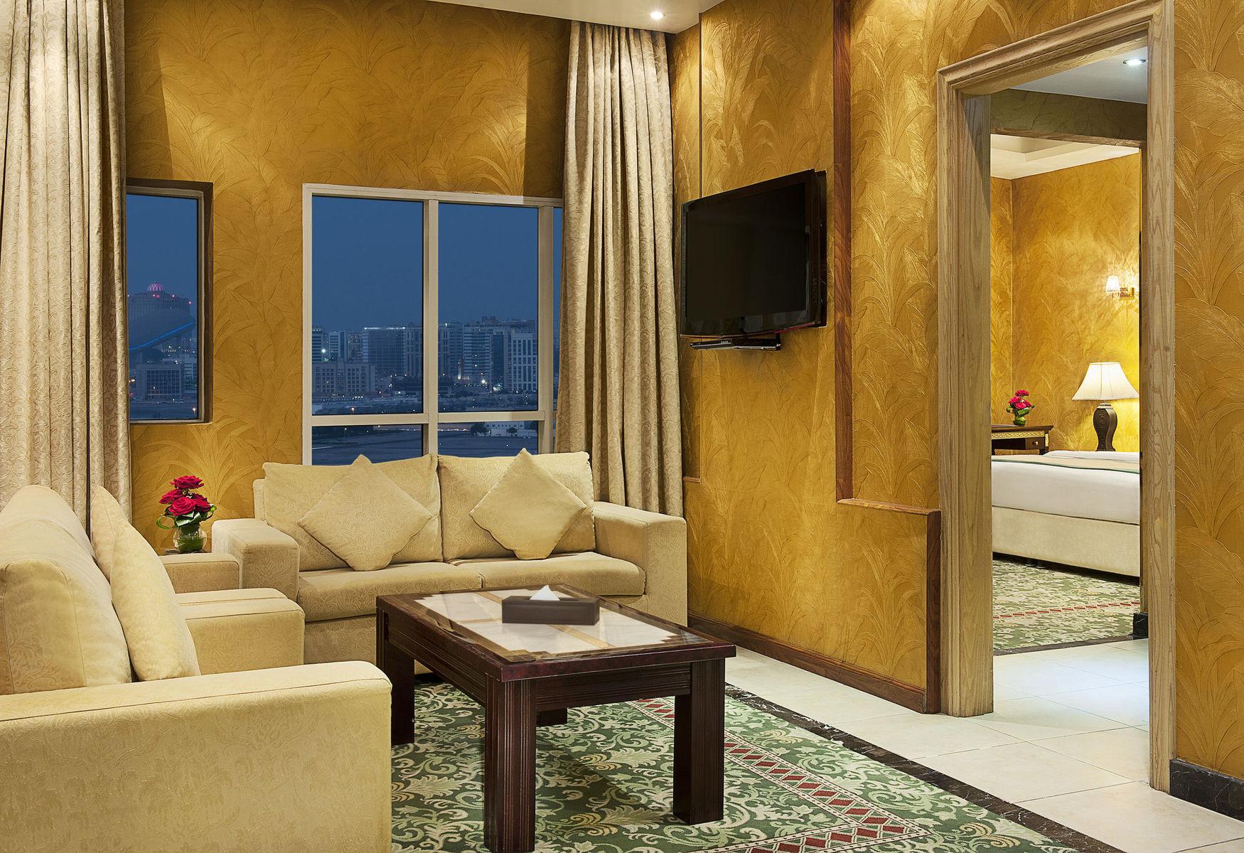 Golden Tulip Media Hotel — photo 4