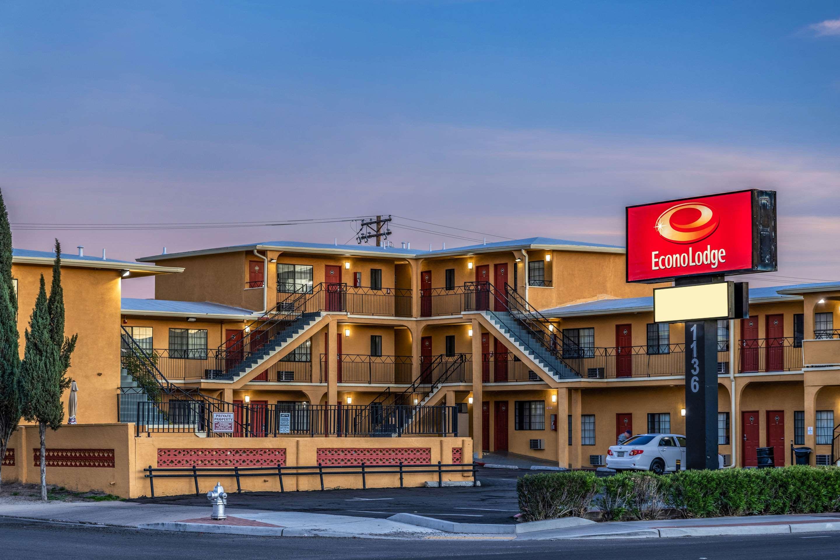 Econo Lodge University — photo 4