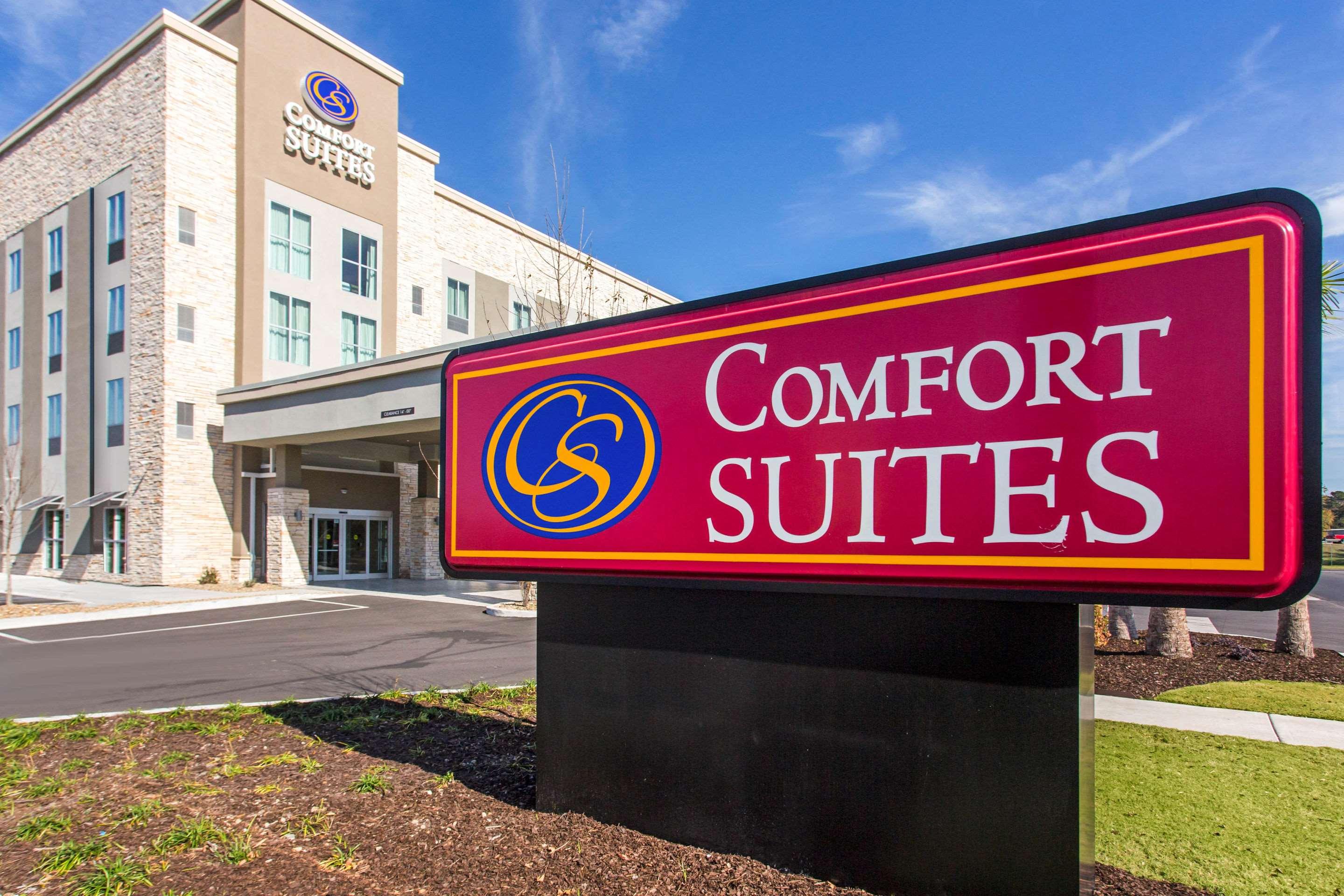 Comfort Suites — photo 4