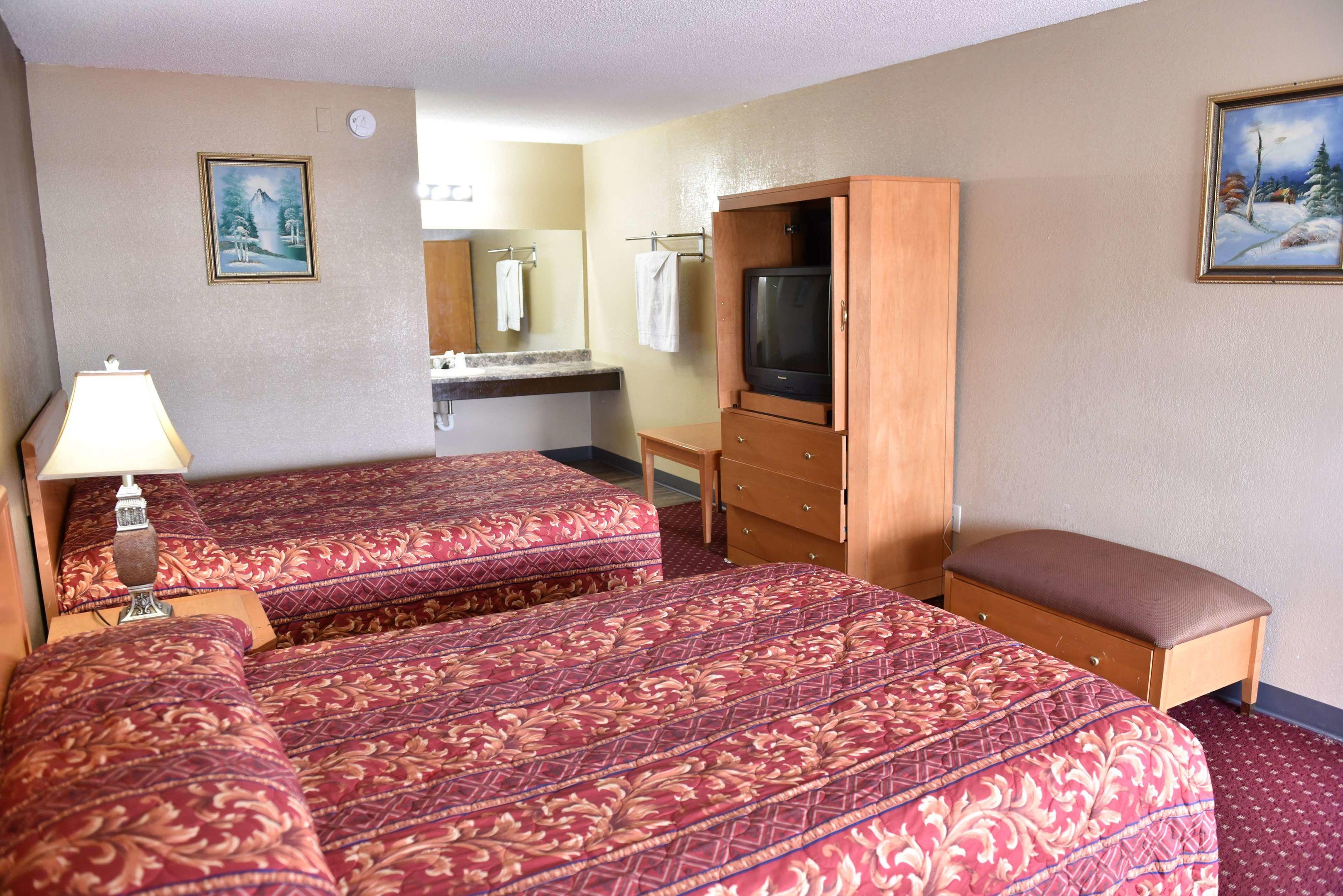 Knights Inn Merrillville — photo 5