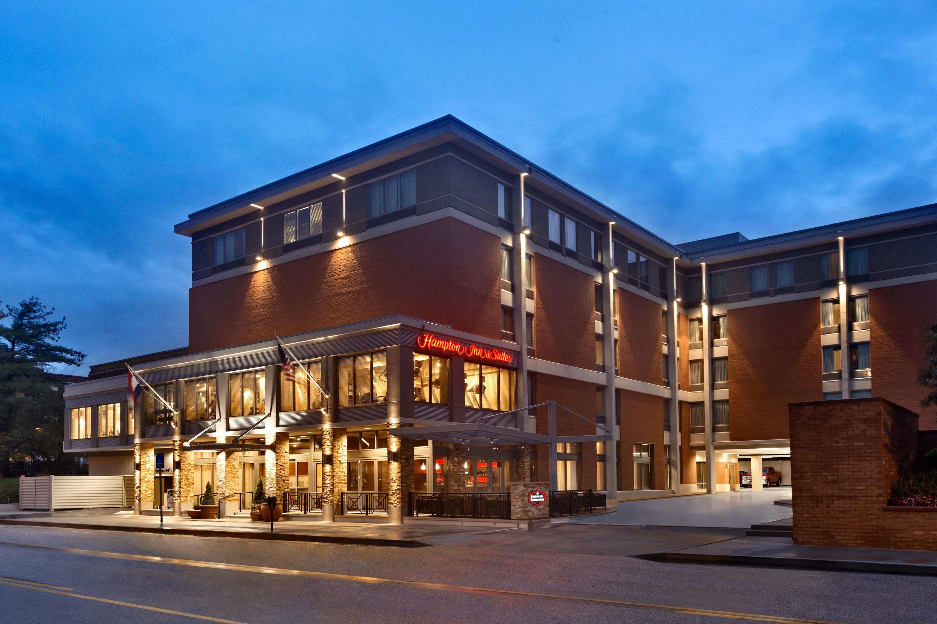 Hampton Inn & Suites Clayton/St Louis-Galleria Area
