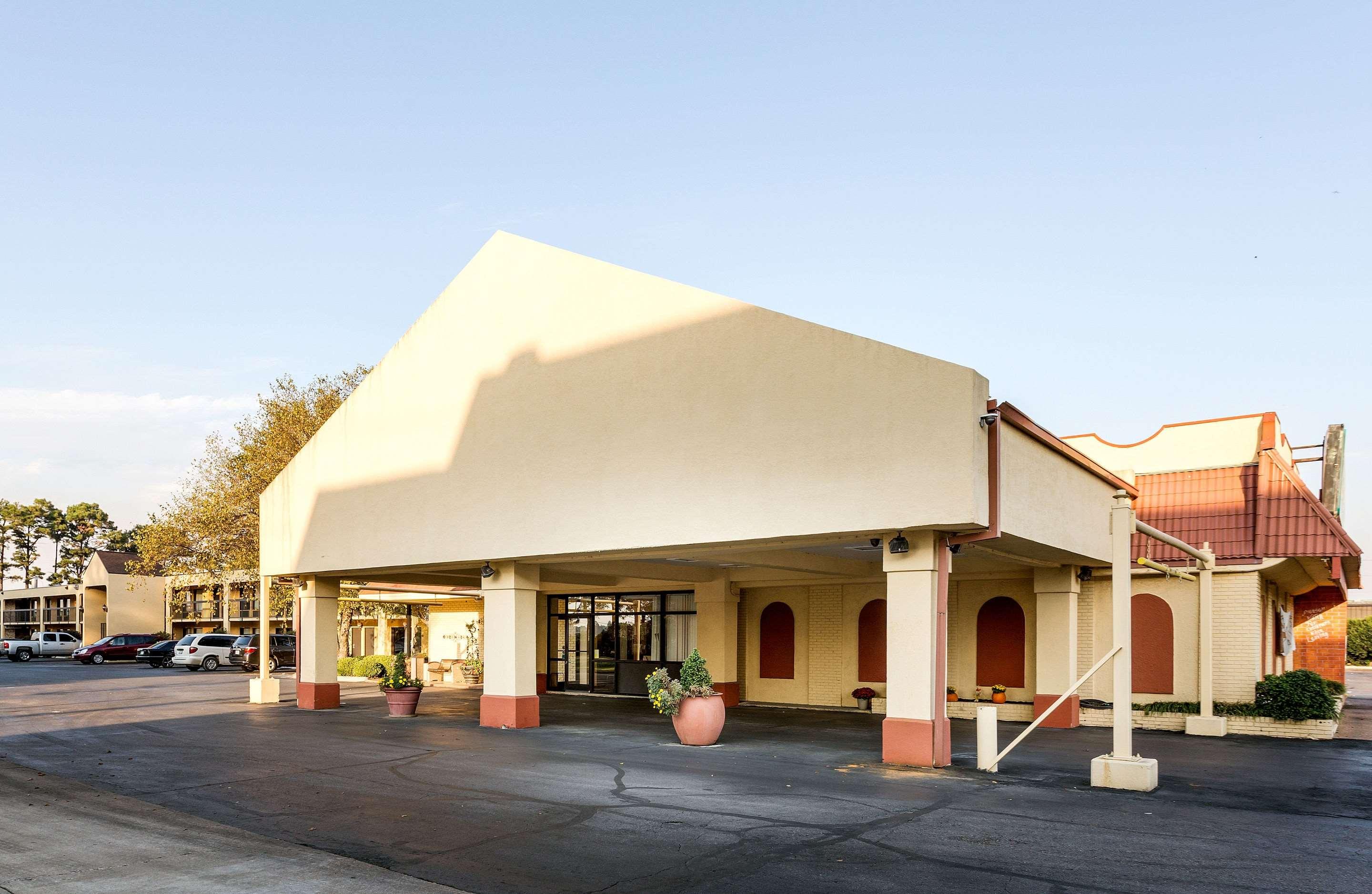Quality Inn Blytheville — photo 5