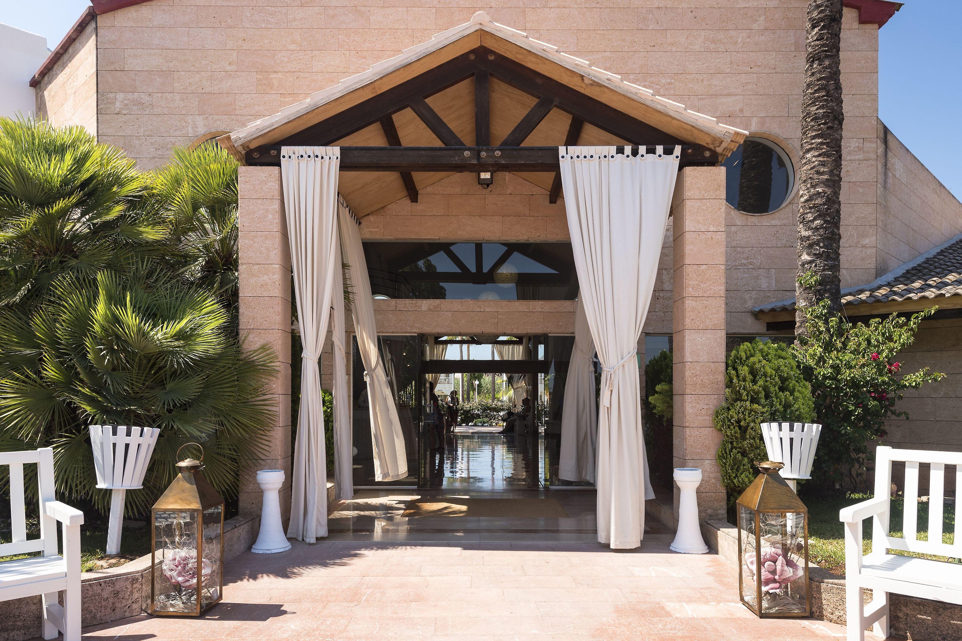 Garden Holiday Village Hotel — photo 4