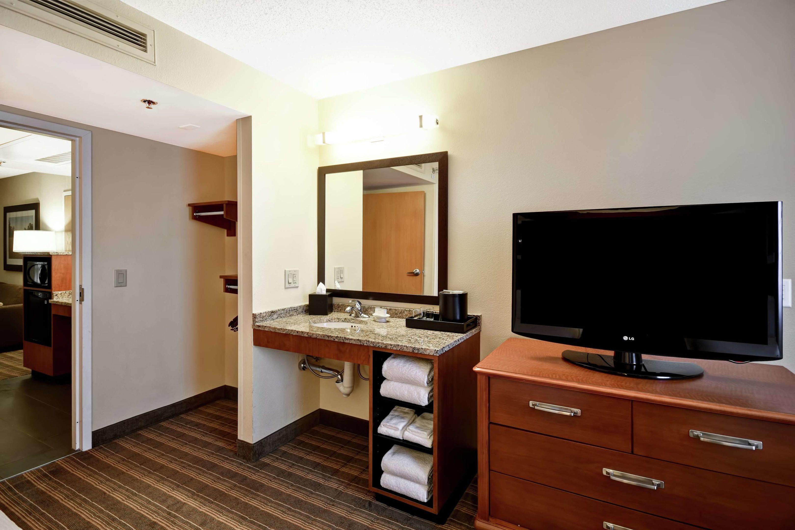 Embassy Suites Greenville Golf Resort Conference — photo 4