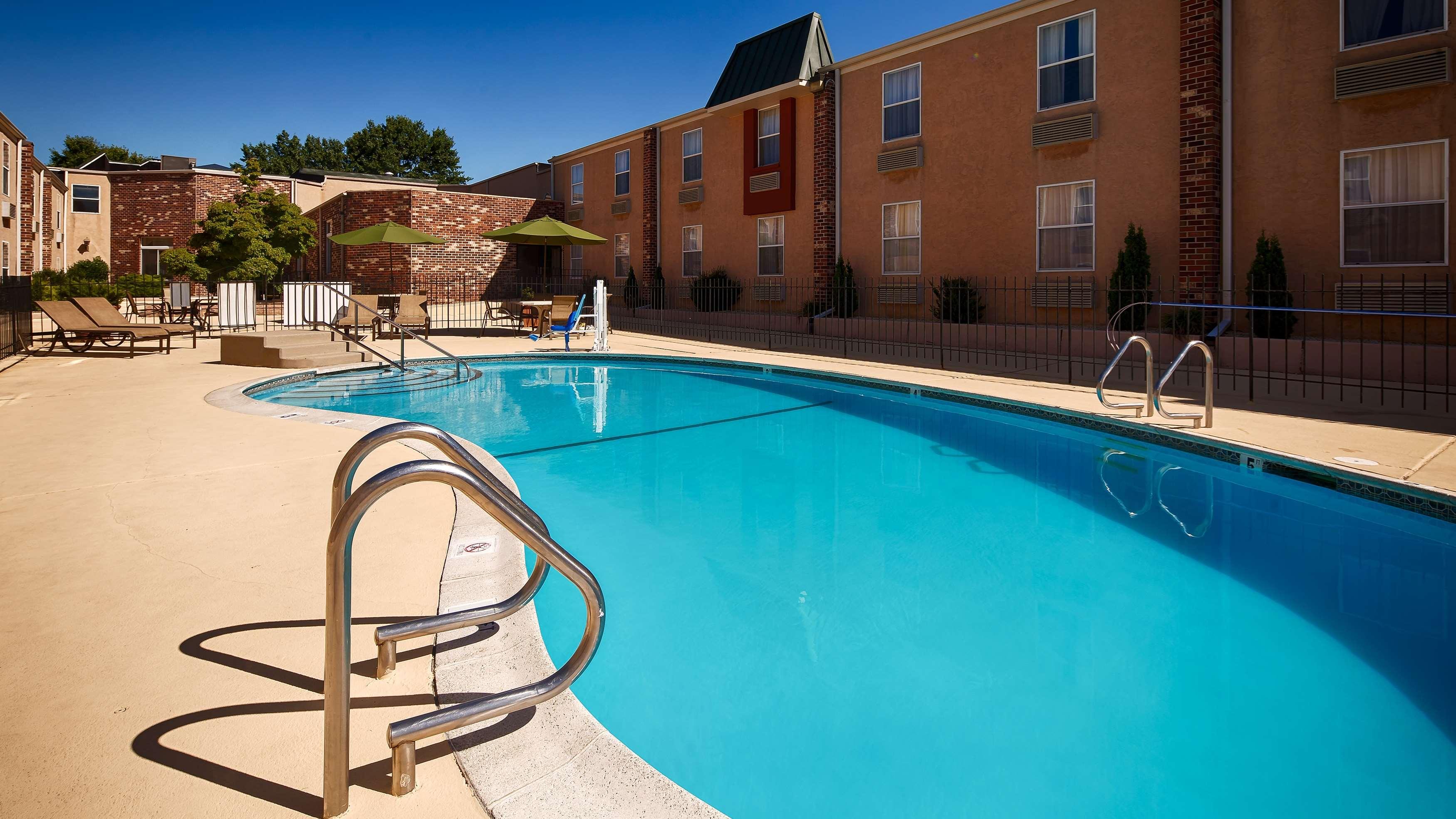 Best Western West Deptford Inn — photo 4