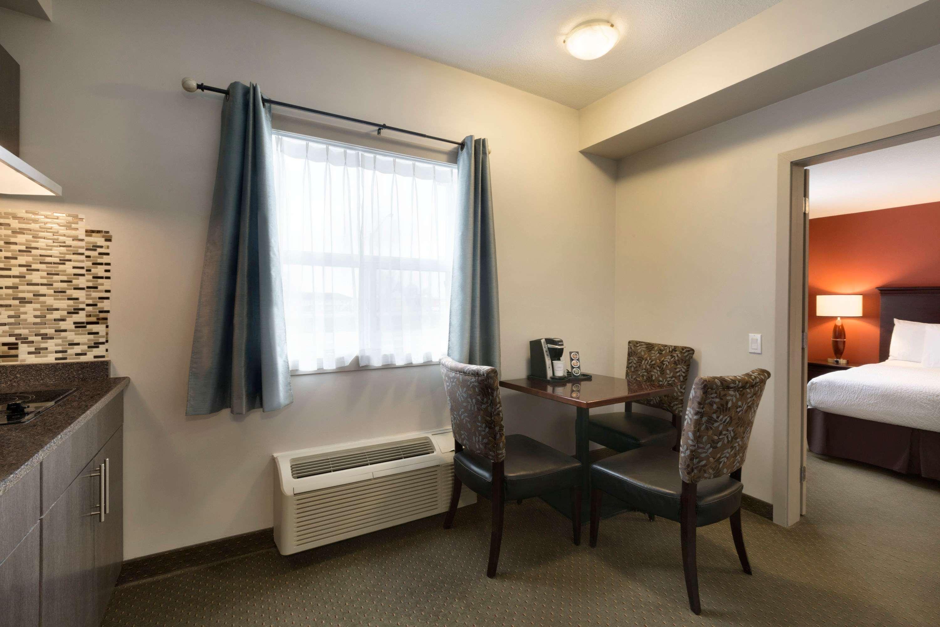 Travelodge Kindersley — photo 4