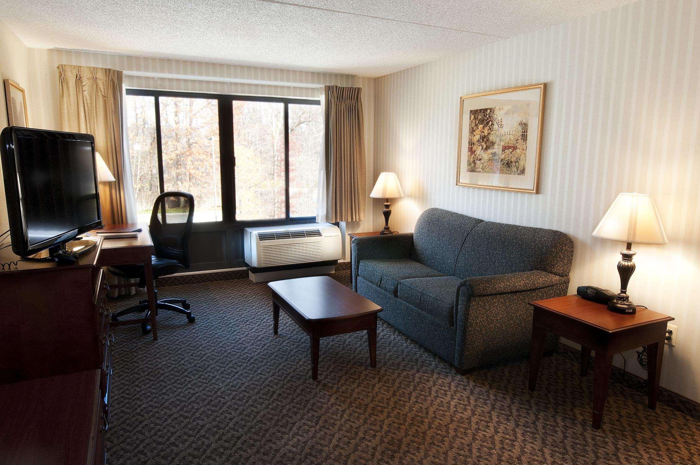 Hampton Inn & Suites Fairfield — photo 3