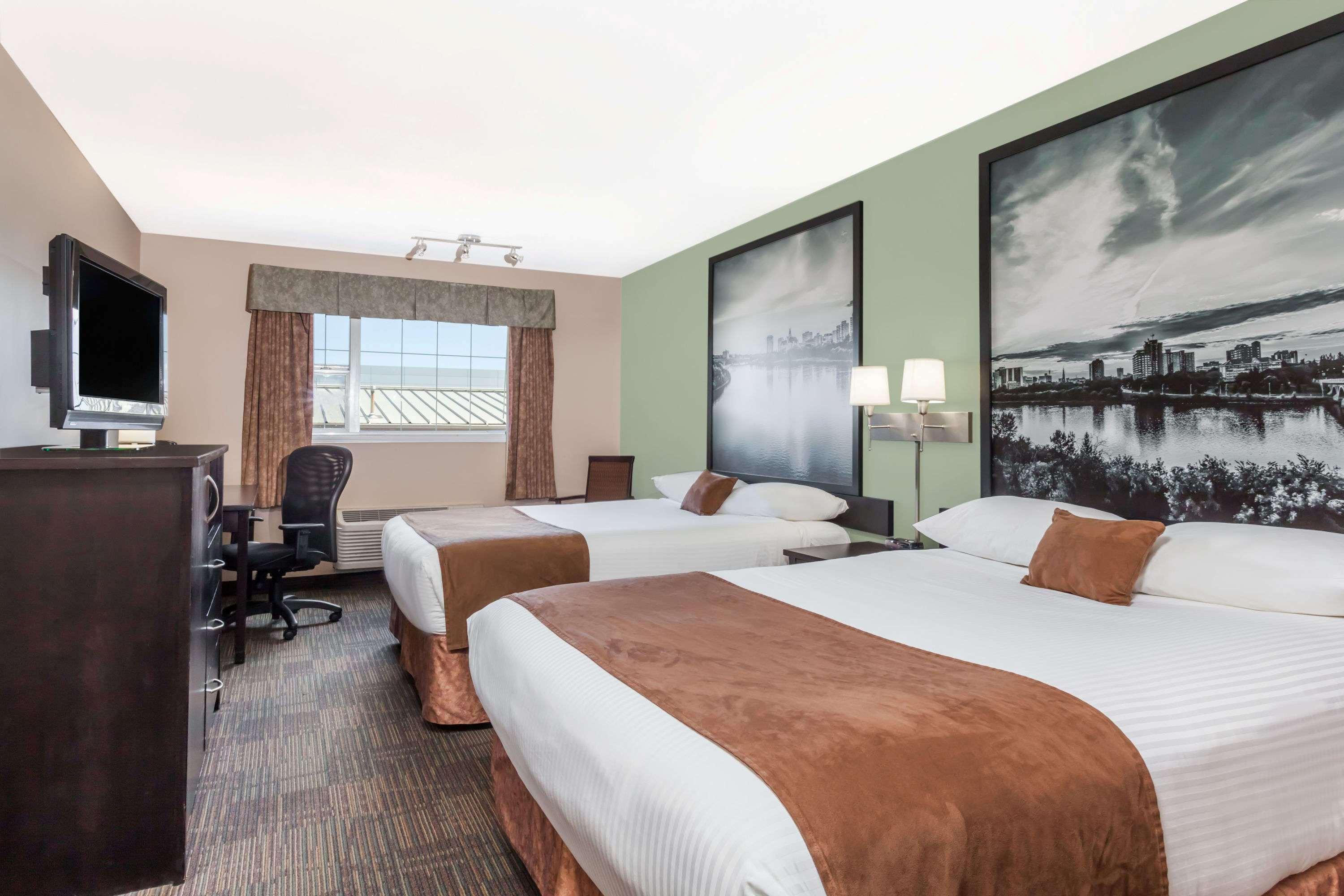 Super 8 by Wyndham Saskatoon Near Saskatoon Airport — photo 4