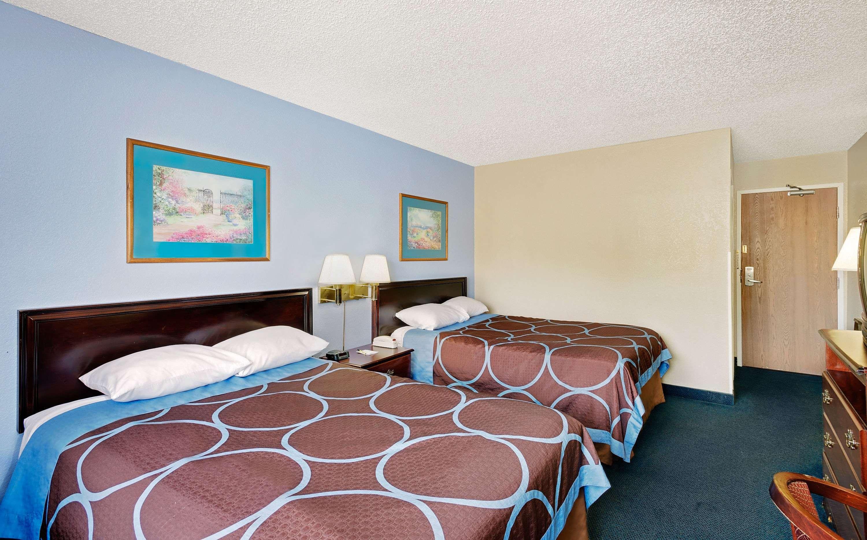 Super 8 by Wyndham Newburgh/West Point Near Stewart Airport — photo 4