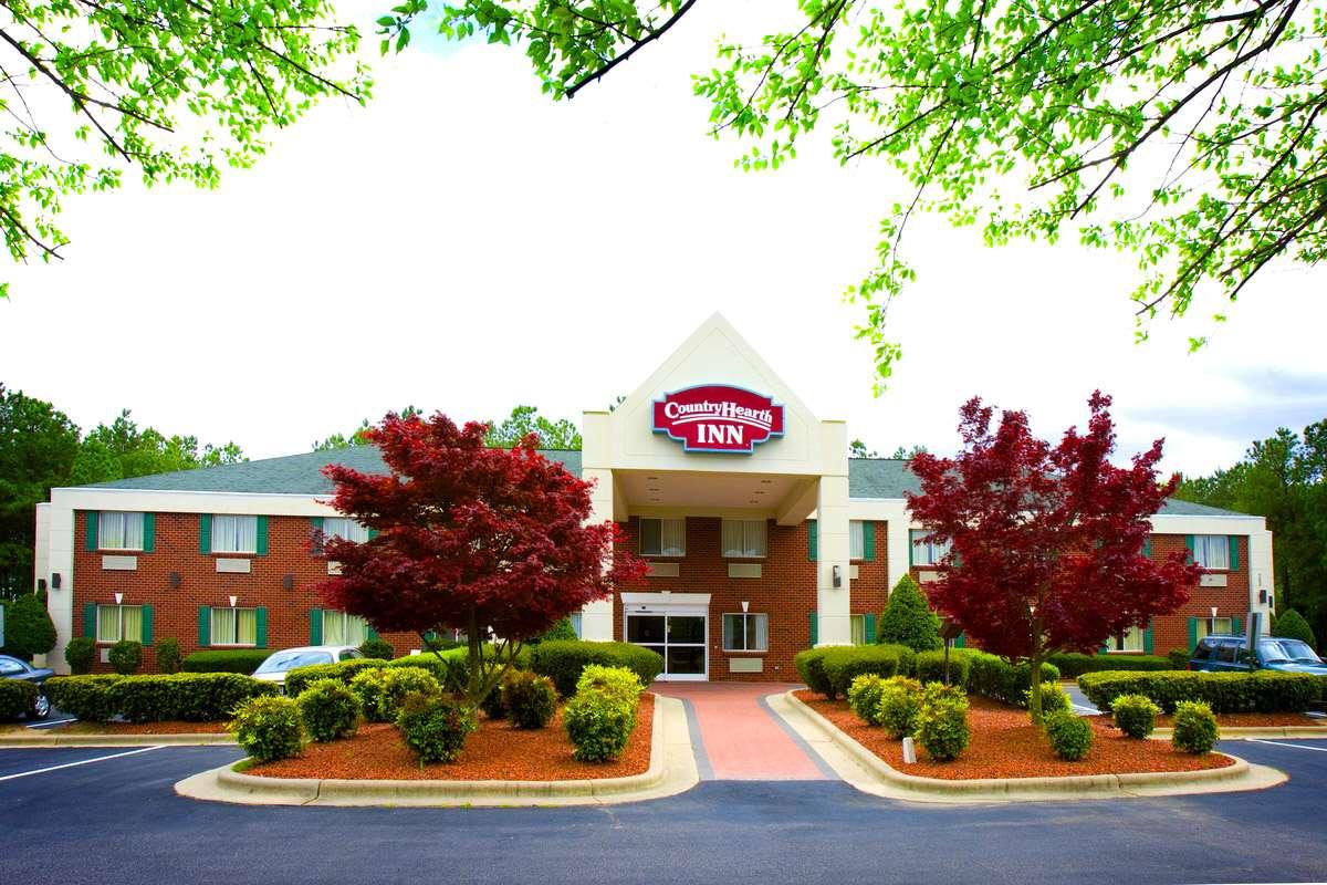 Country Hearth Inn - Knightdale / Raleigh — photo 3
