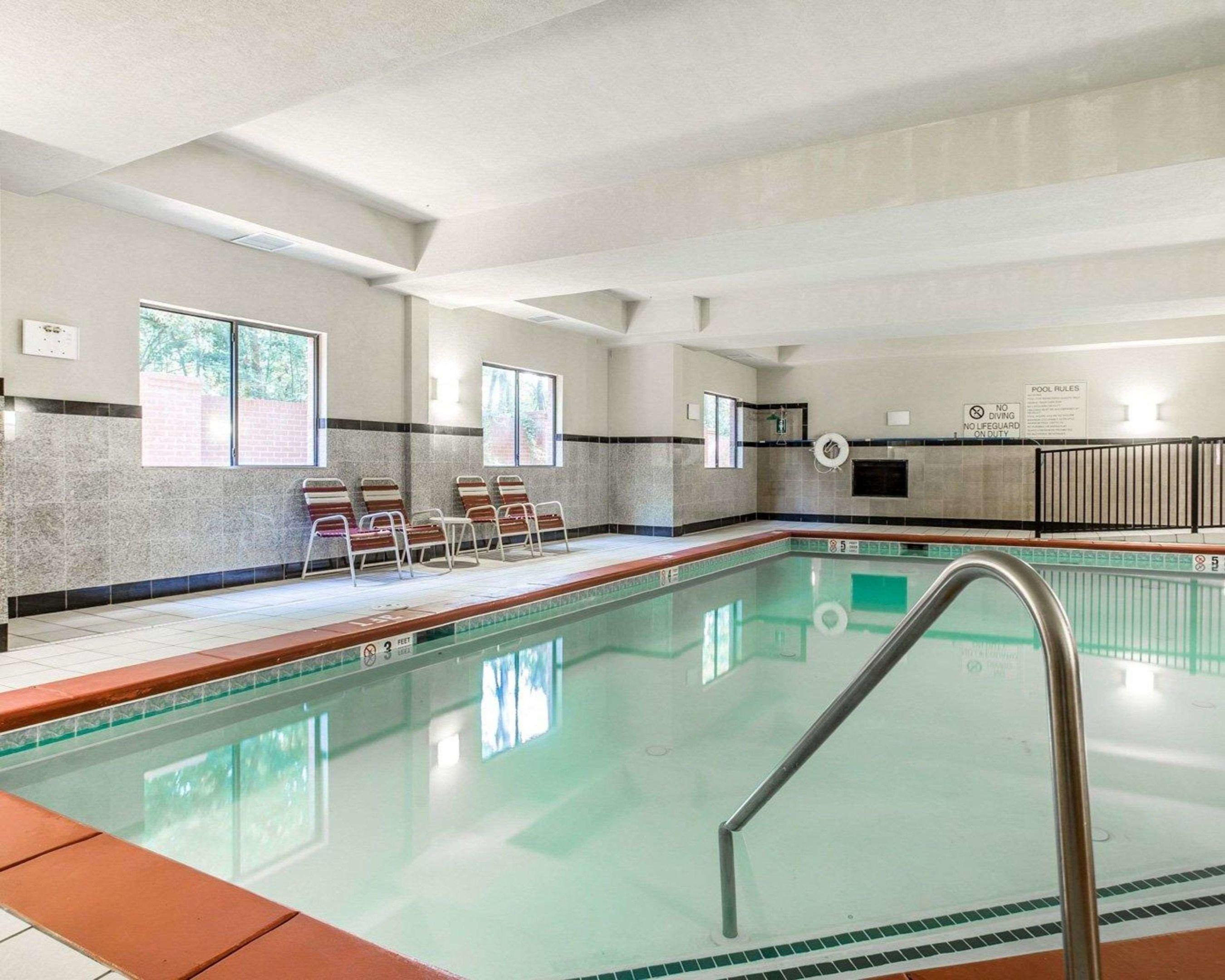 Comfort Suites Morrow- Atlanta South — photo 3
