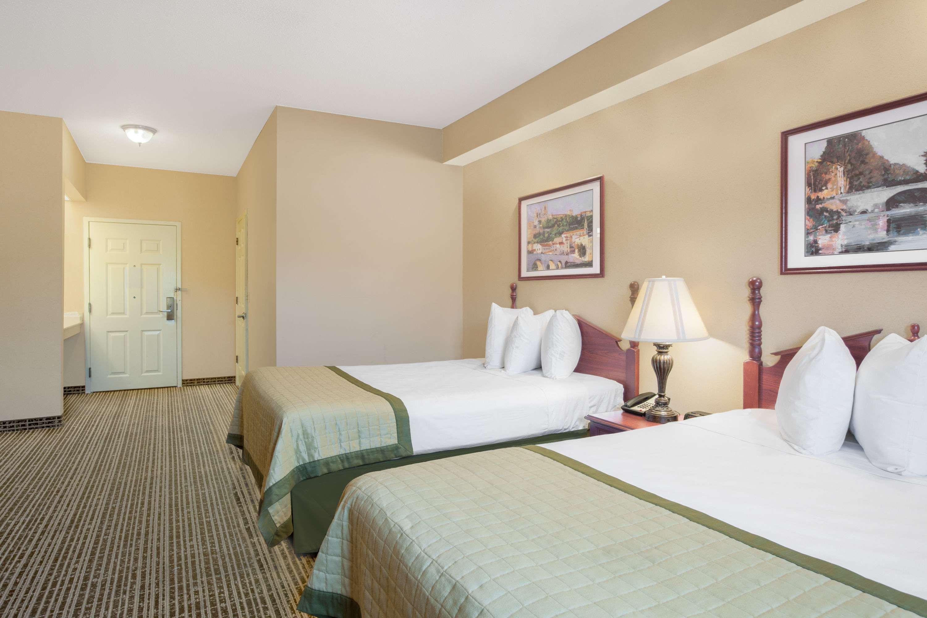 Baymont Inn & Suites Lafayette Airport — photo 3