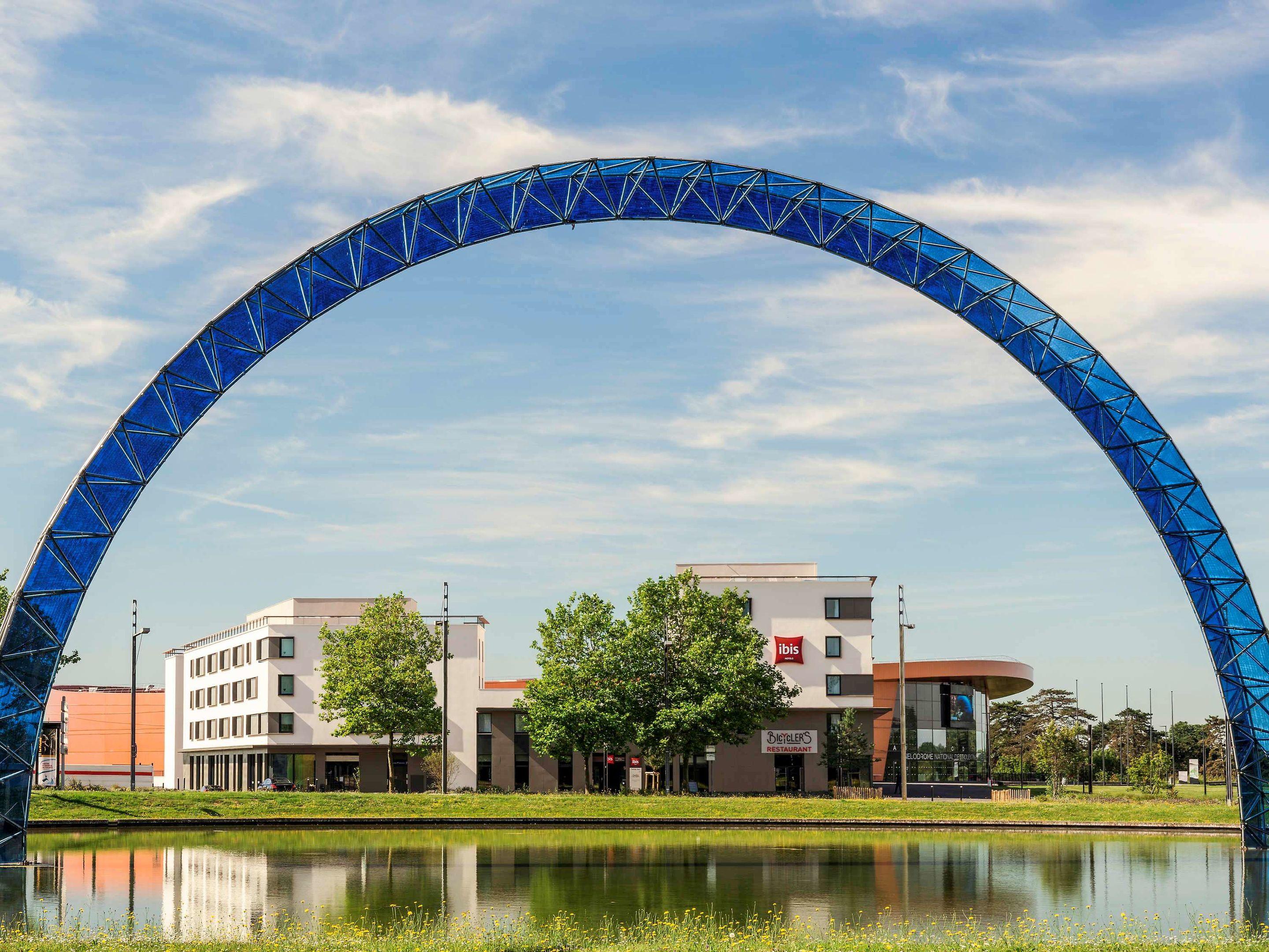 ibis Saint Quentin En Yvelines Velodrome — photo 5