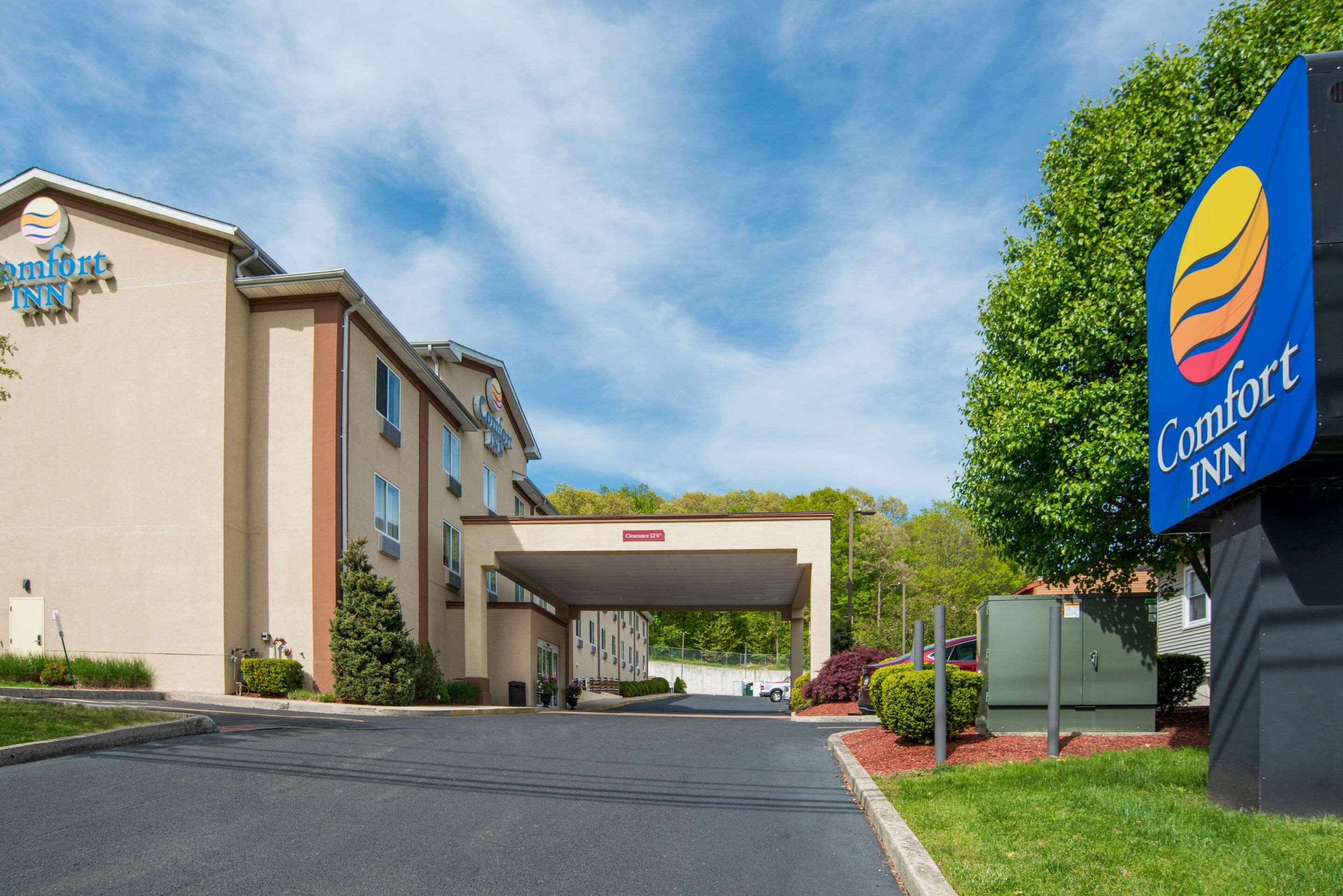 Comfort Inn Naugatuck - Waterbury — photo 3
