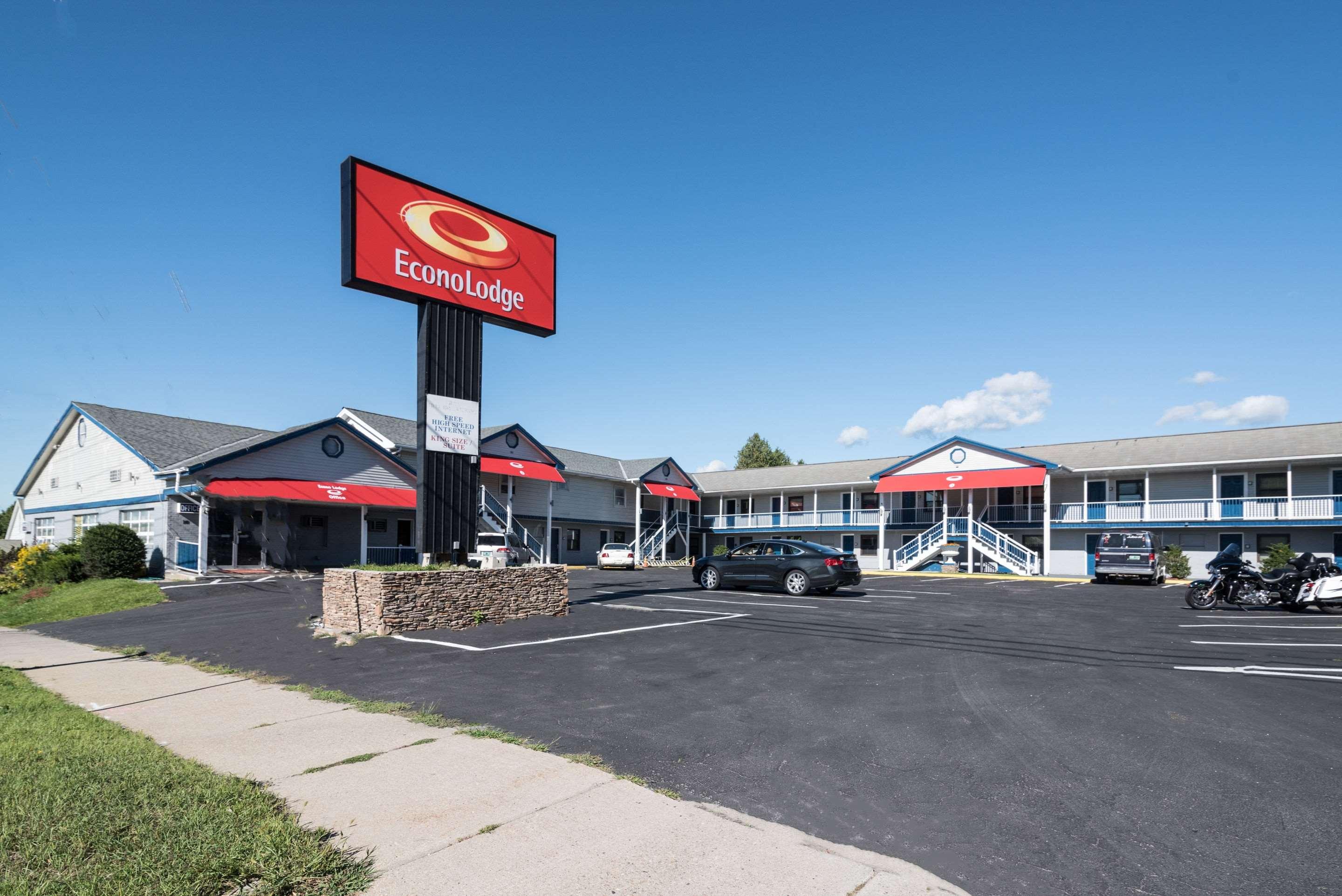 Econo Lodge Rutland City near Hwy 7 — photo 4