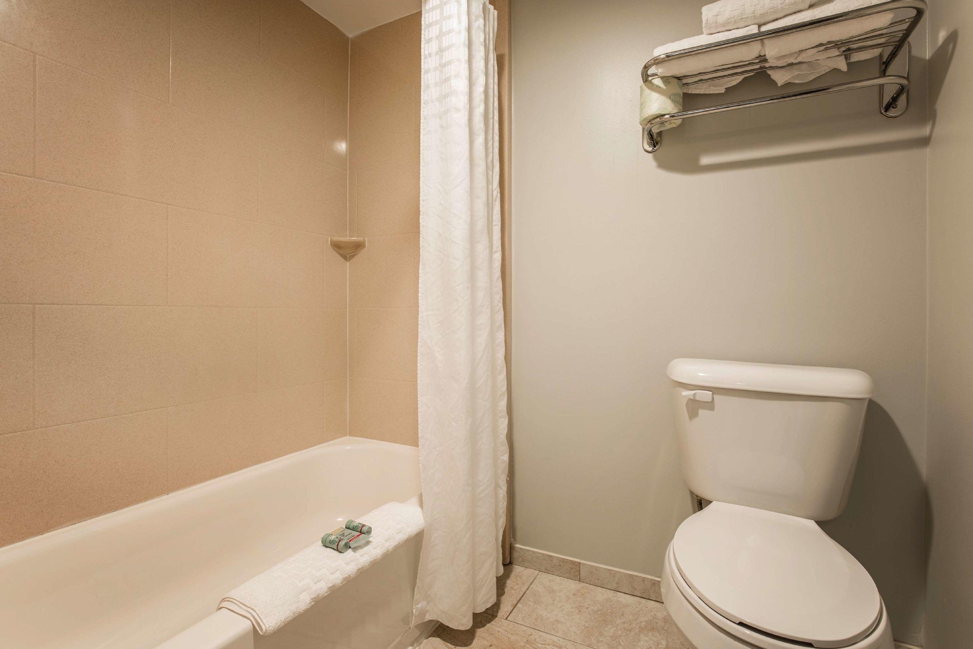 Best Western Ashbury Inn — photo 5