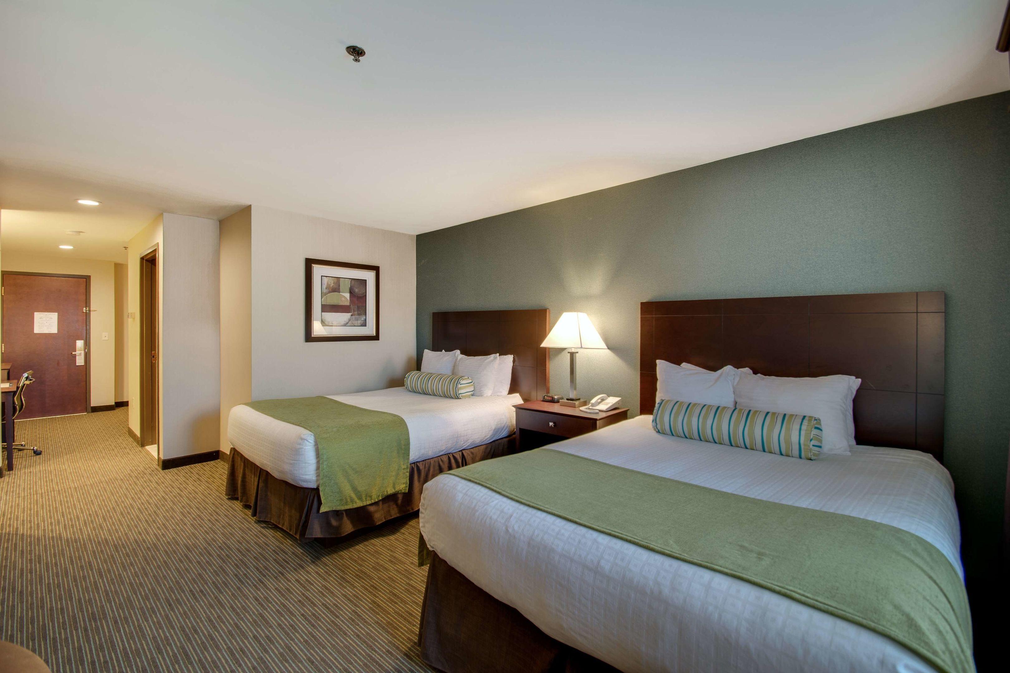 Best Western Plus The Inn at Hampton — photo 5