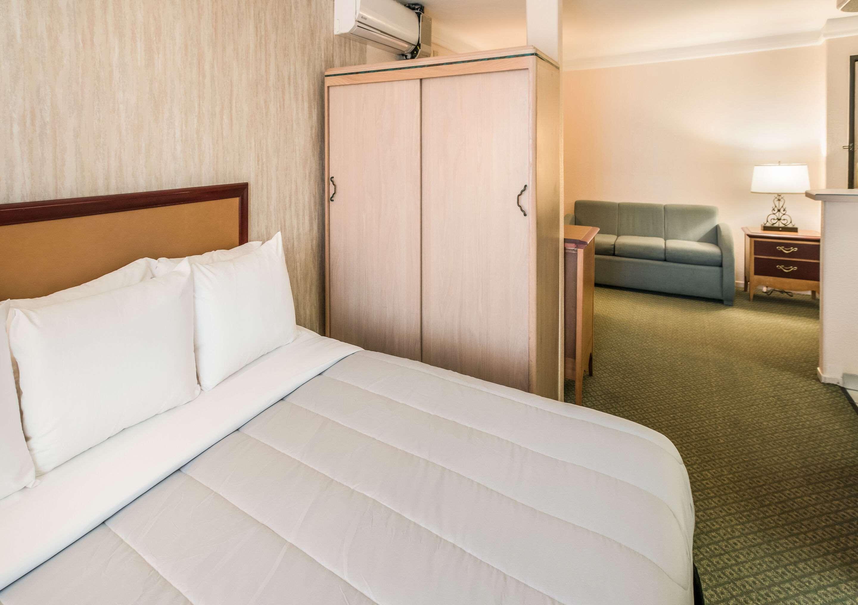 Rodeway Inn & Suites Las Vegas Strip — photo 4