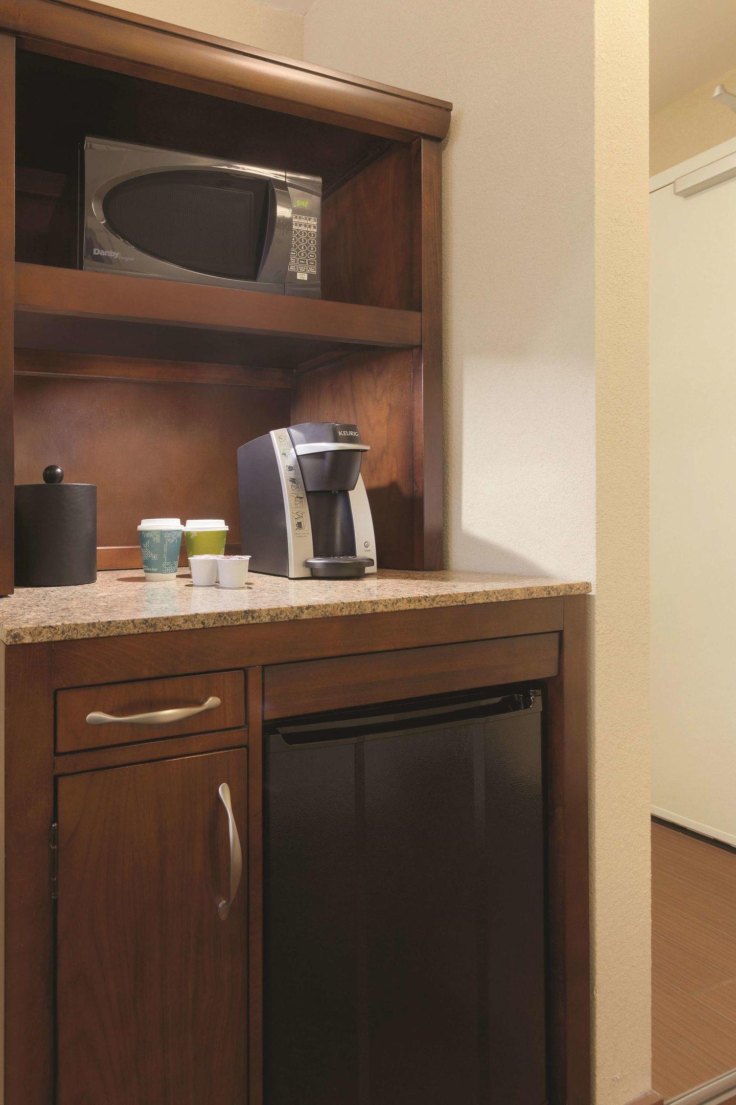Hilton Garden Inn Falls Church — photo 4