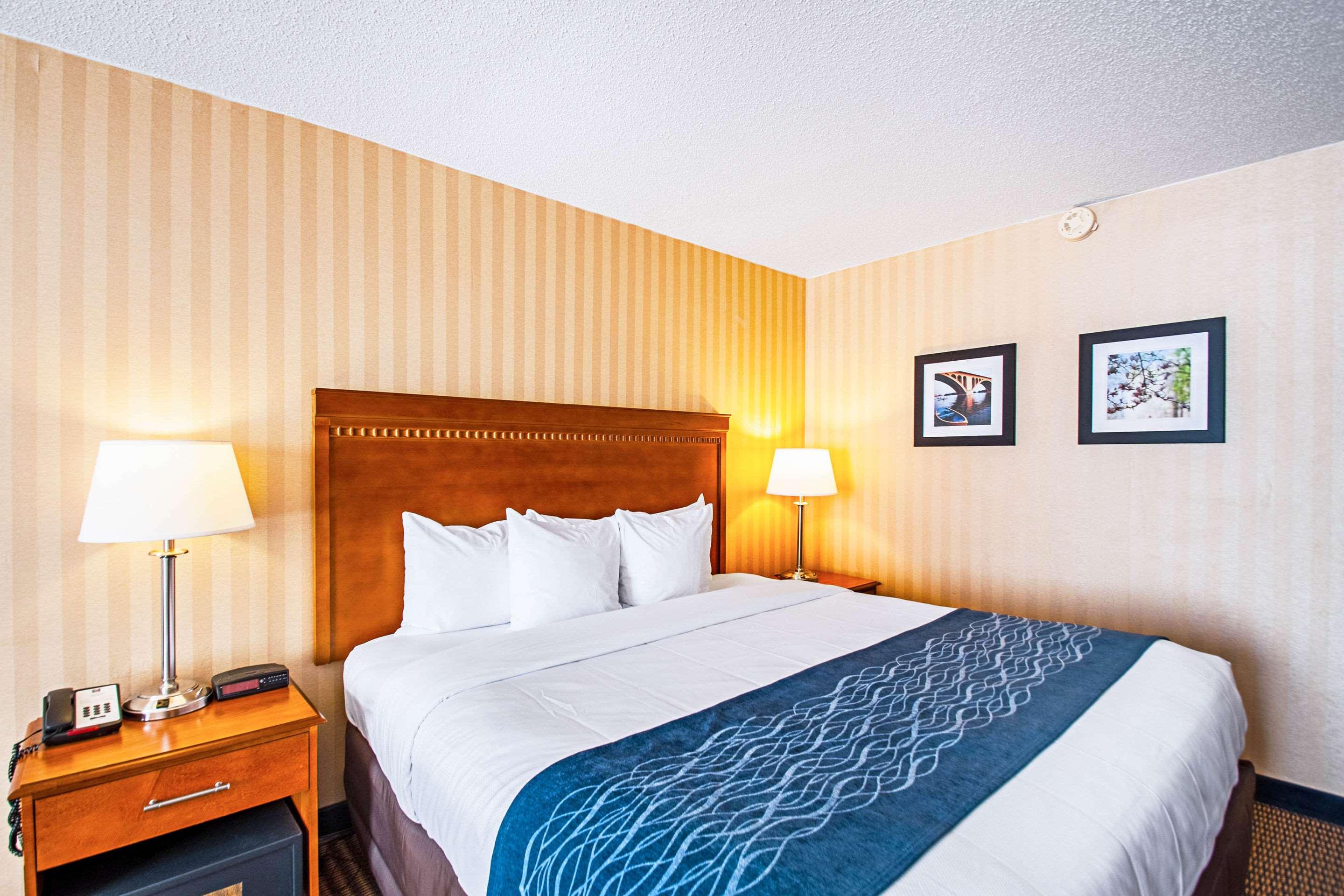 Comfort Inn Arlington Boulevard — photo 5