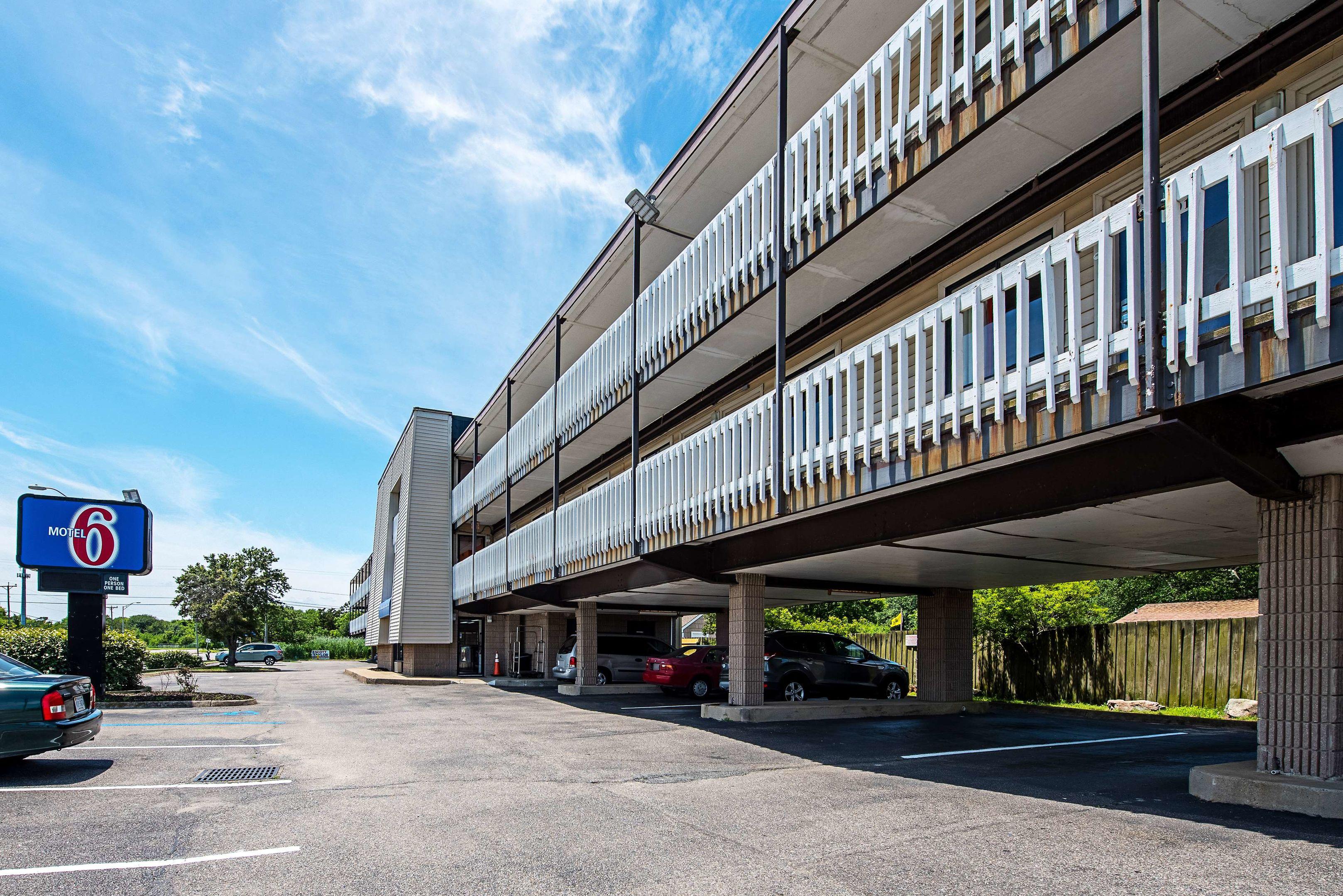 Motel 6 Norfolk - Oceanview — photo 3