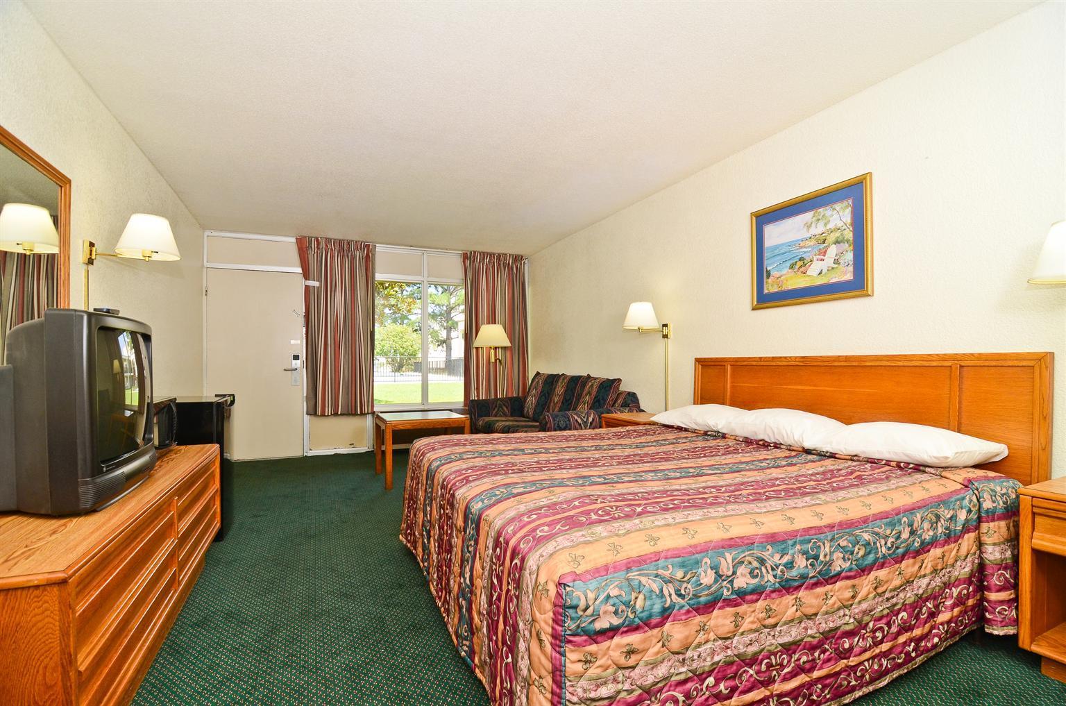 Americas Best Value Inn Wilson — photo 4