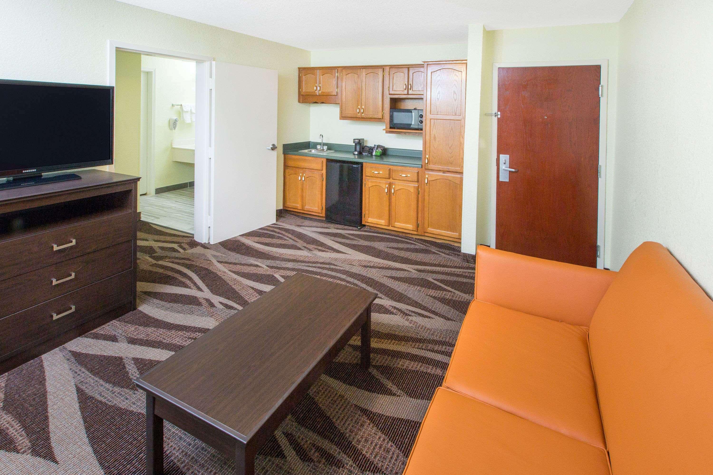 Super 8 by Wyndham Southaven — photo 4