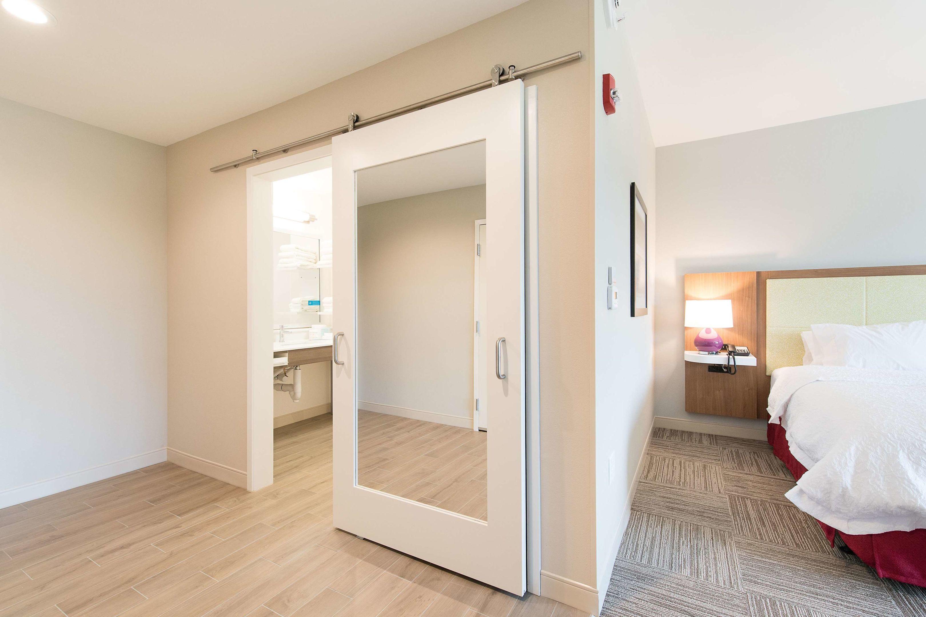 Hampton Inn & Suites Walterboro — photo 5