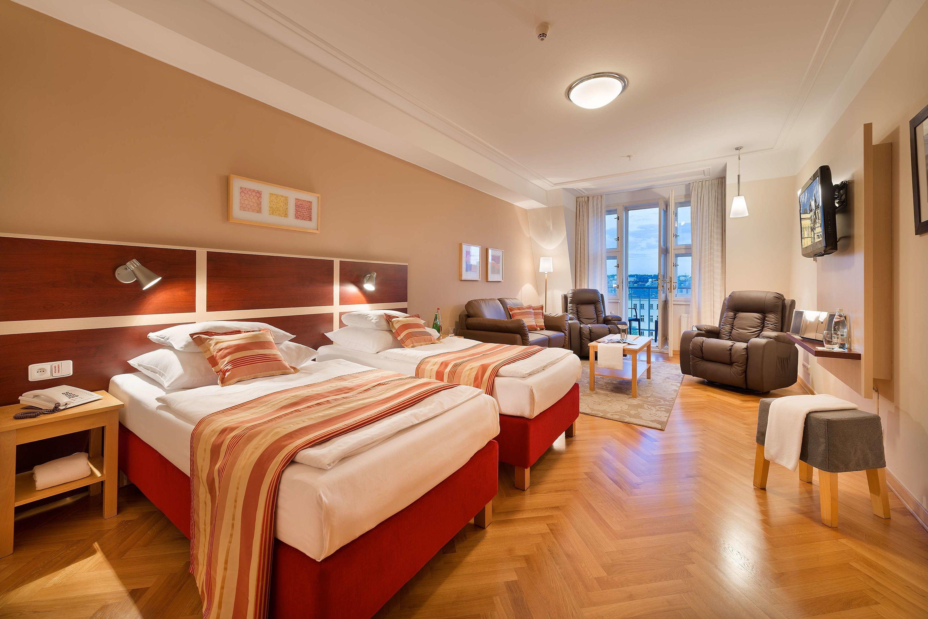 EA Hotel Juliš — photo 4