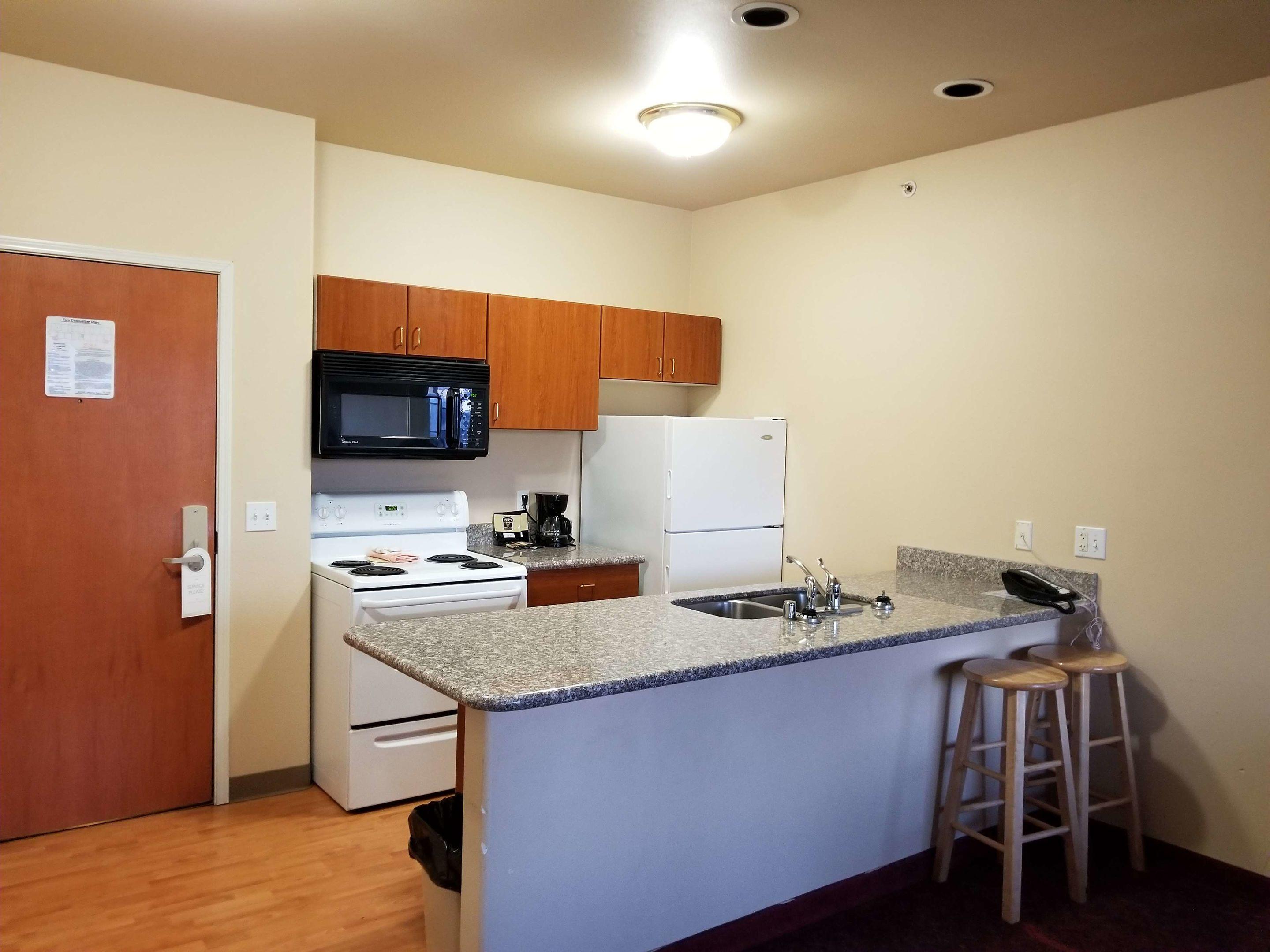 Grand View Inn & Suites — photo 5