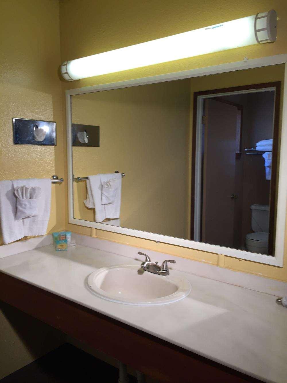 Western Holiday Lodge — photo 4