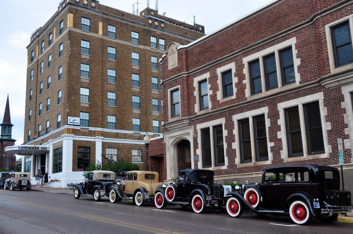The Landmark Inn — photo 3