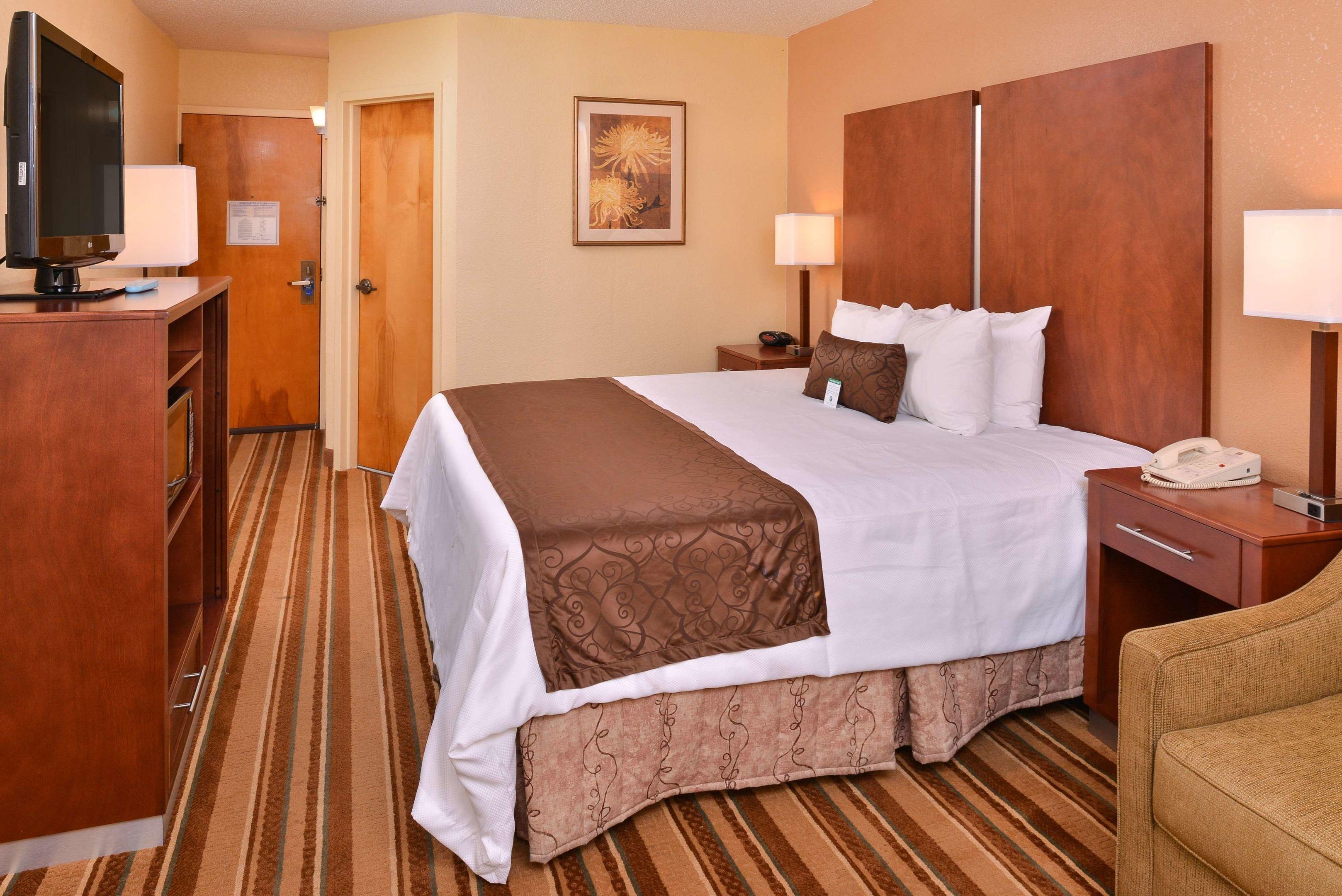 Best Western Plus Richmond Airport Hotel — photo 5