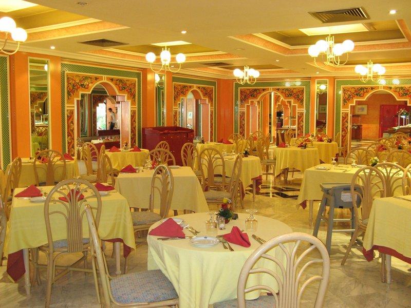Orient Palace — photo 4