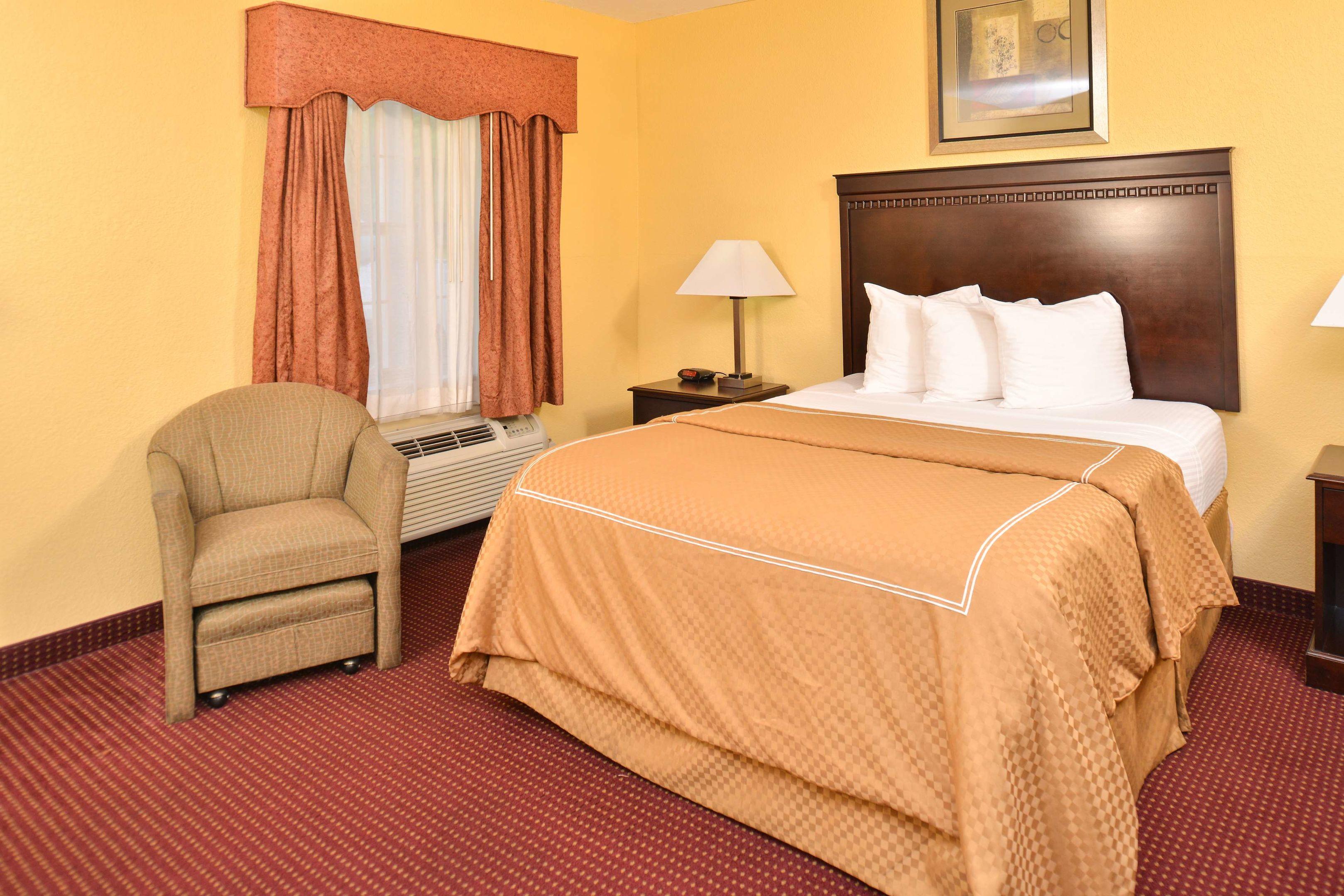 Americas Best Value Inn Winnsboro — photo 5