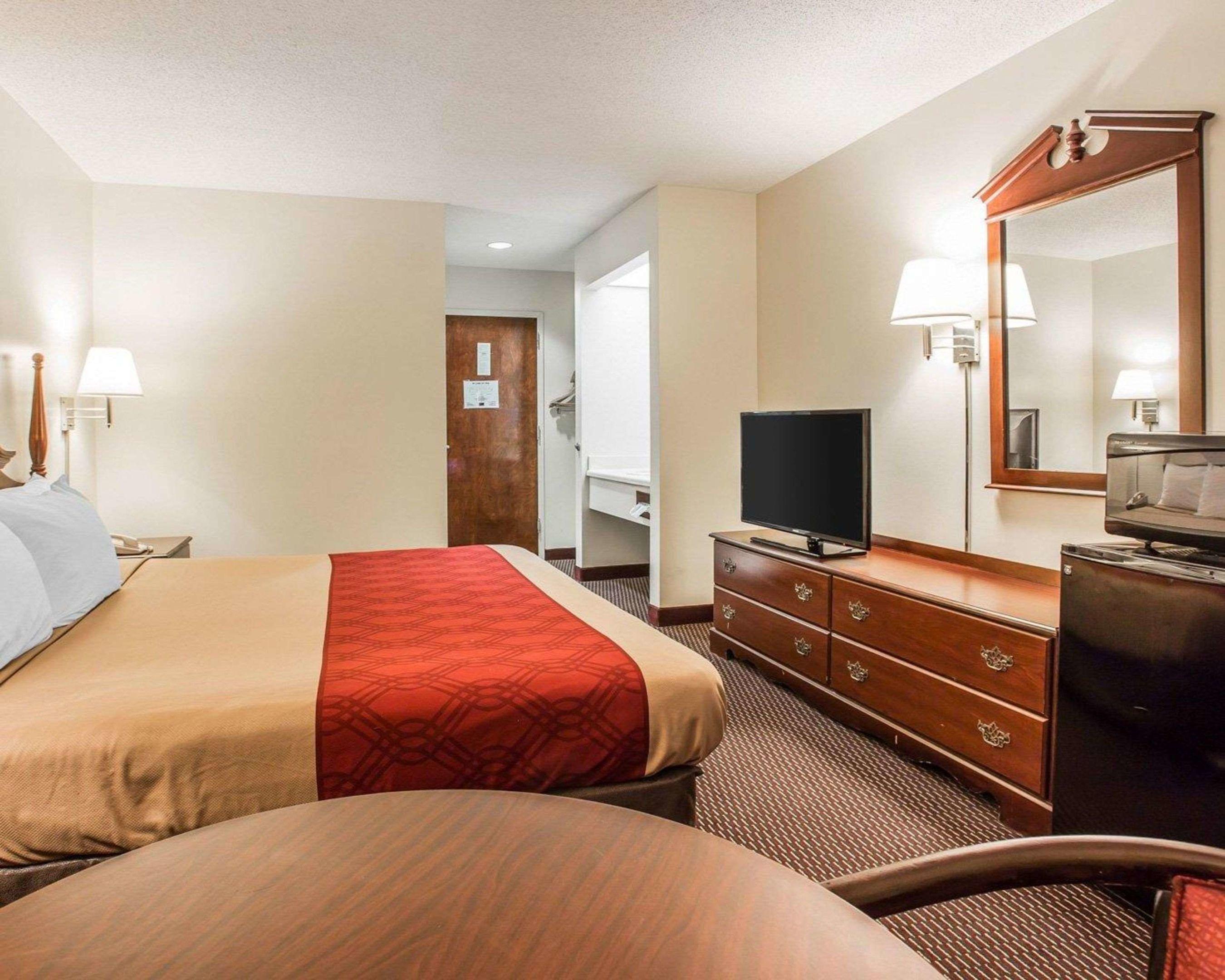 Econo Lodge Saint Stephen — photo 5