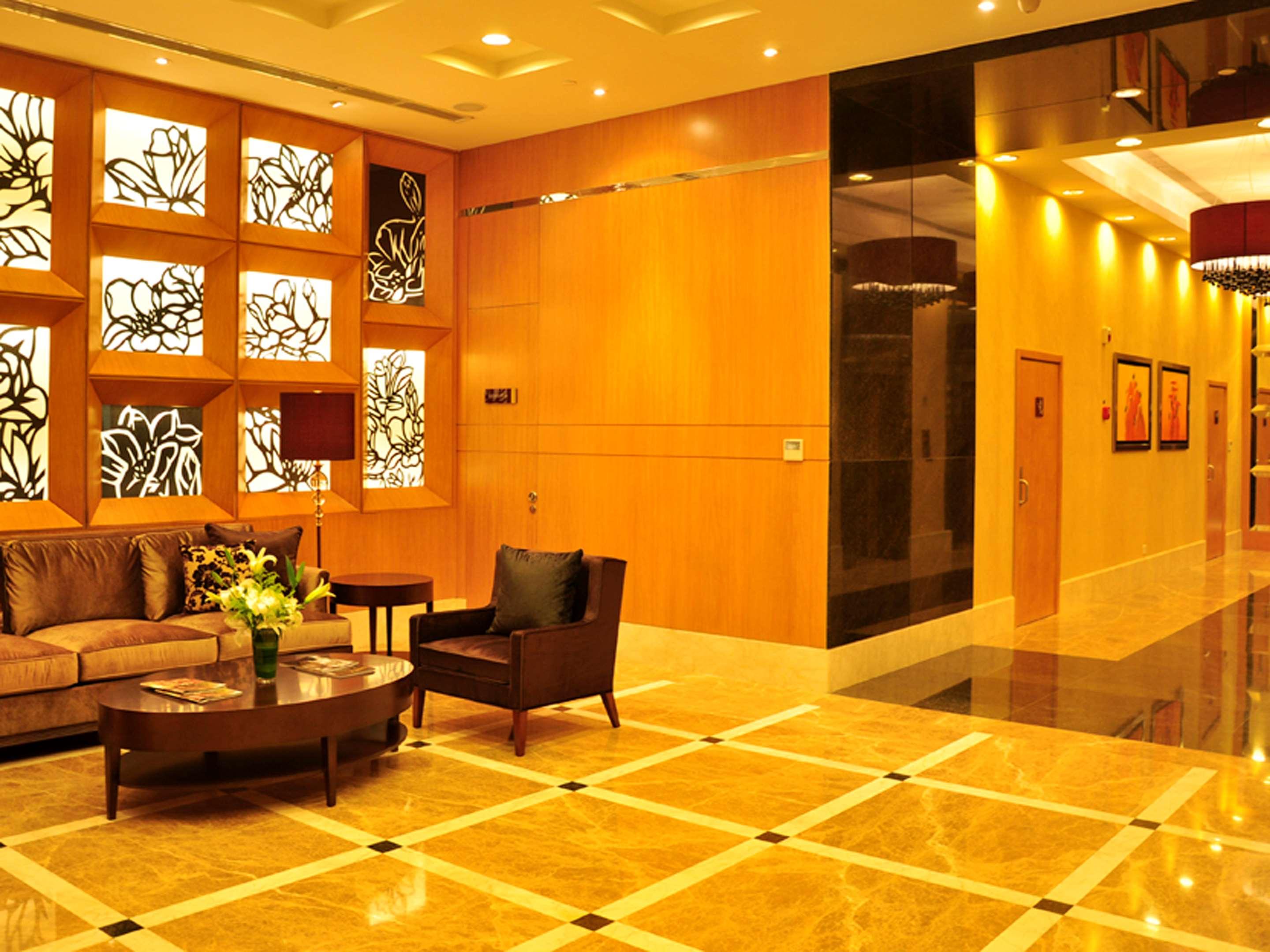 Oakwood Residence Shanghai — photo 3