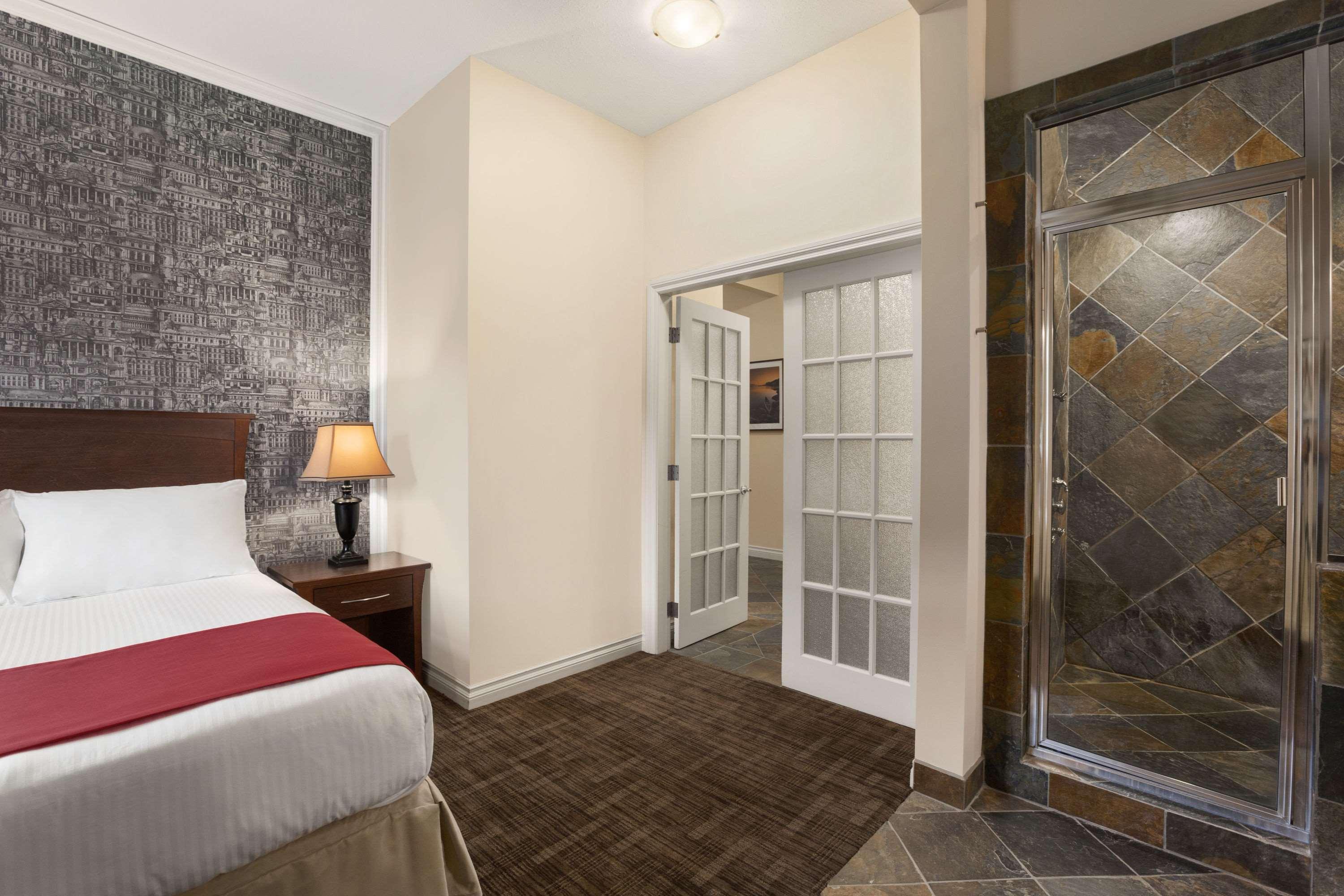 Days Inn And Suites Revelstoke — photo 4